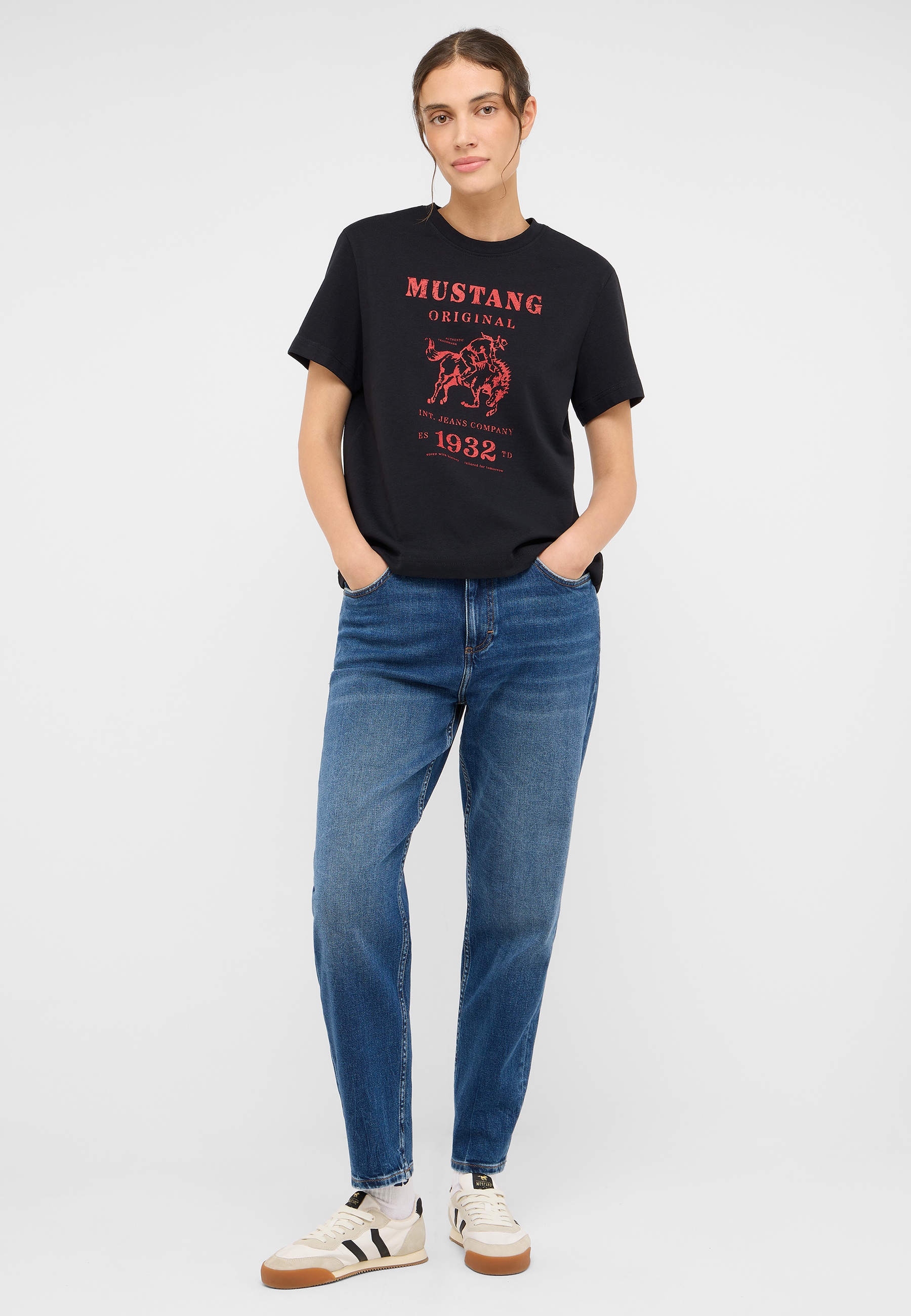 Bekleidung, Hosen, T-shirt, Jeans, Person