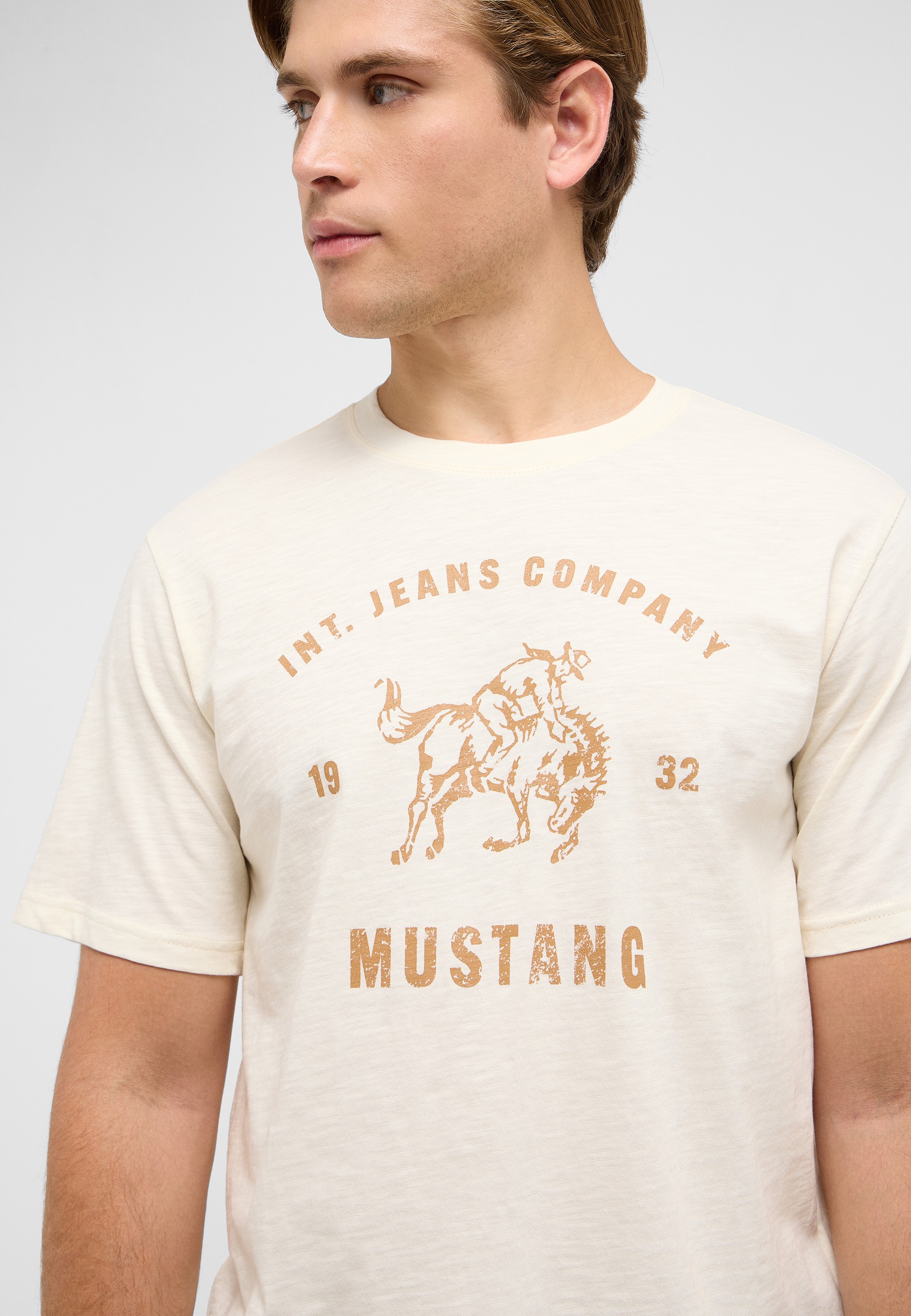 T-Shirt Style Austin