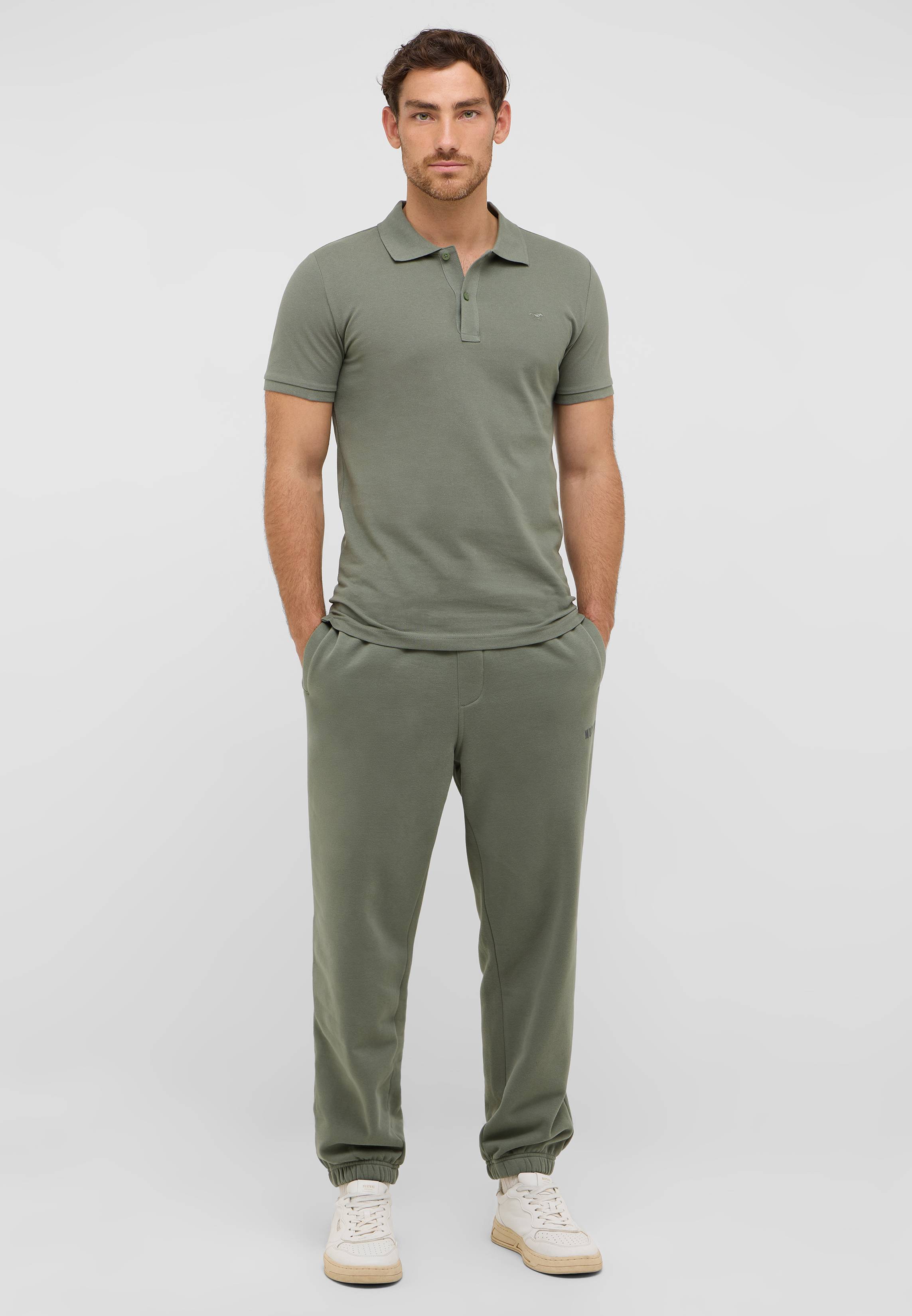 Erwachsener, Männlich, Mann, Person, Hosen