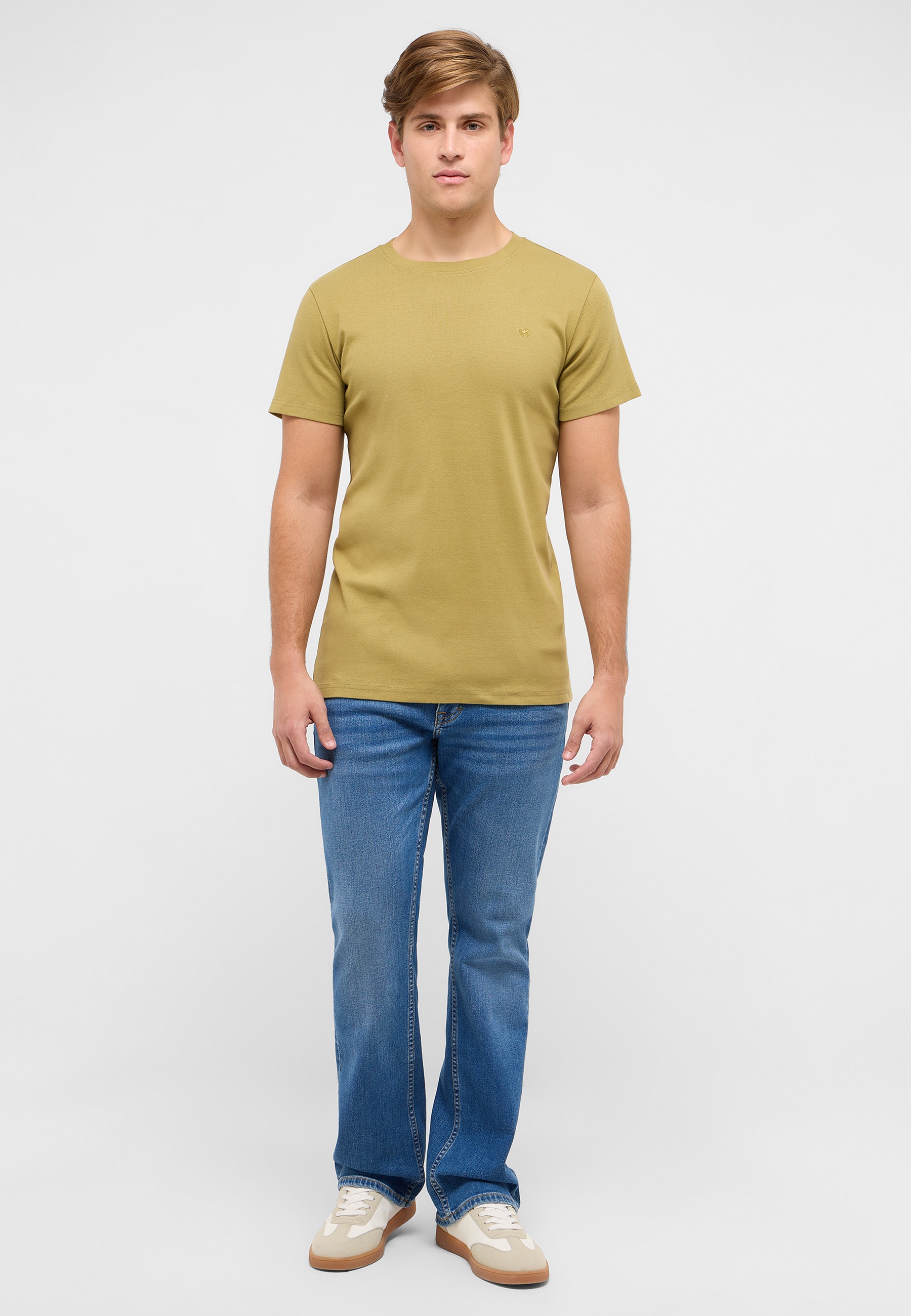 T-shirt, Jeans, Junge, Person, Jugendlich
