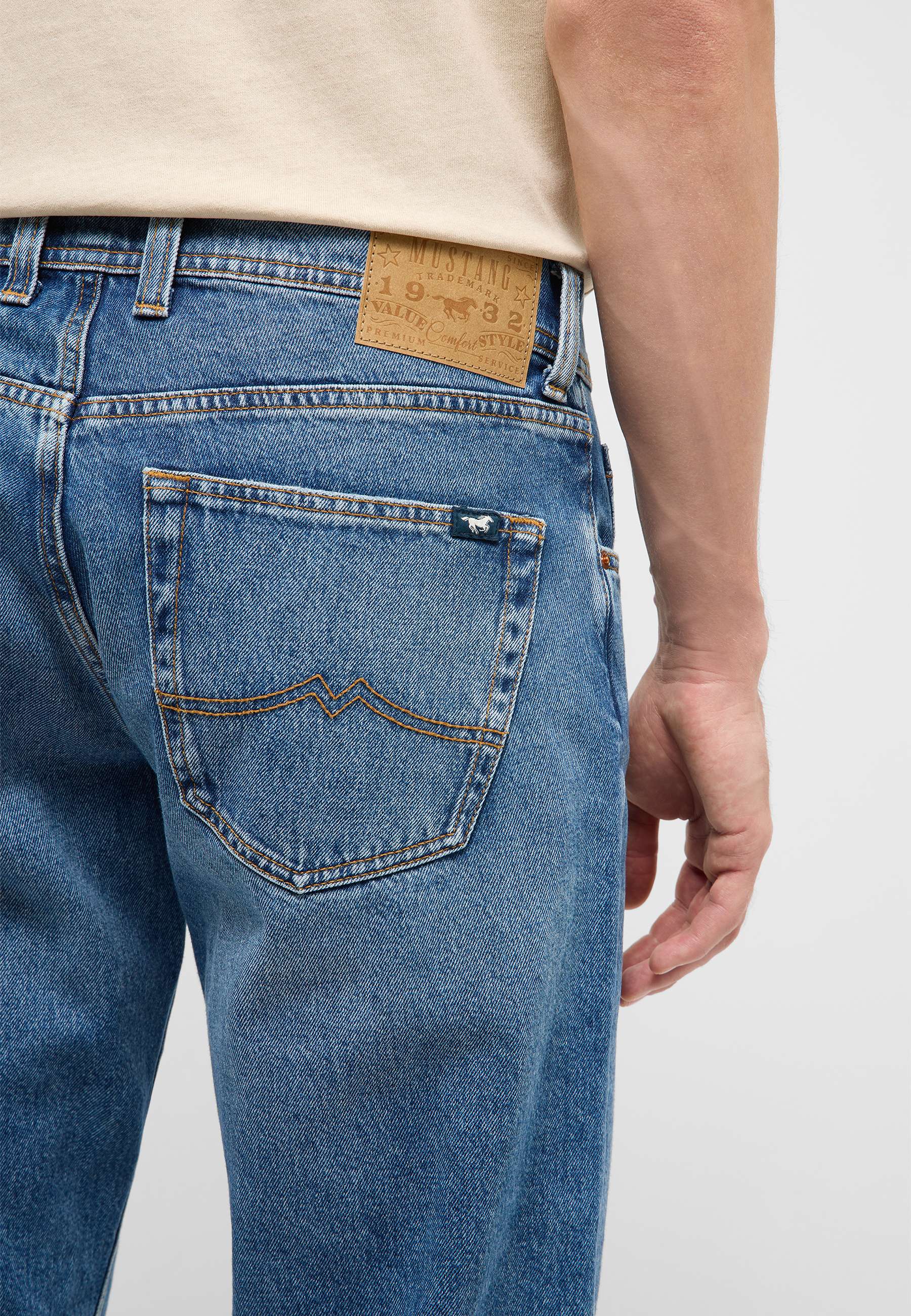 jeans,  back pocket,  leather patch,  blue denim,  belt loop