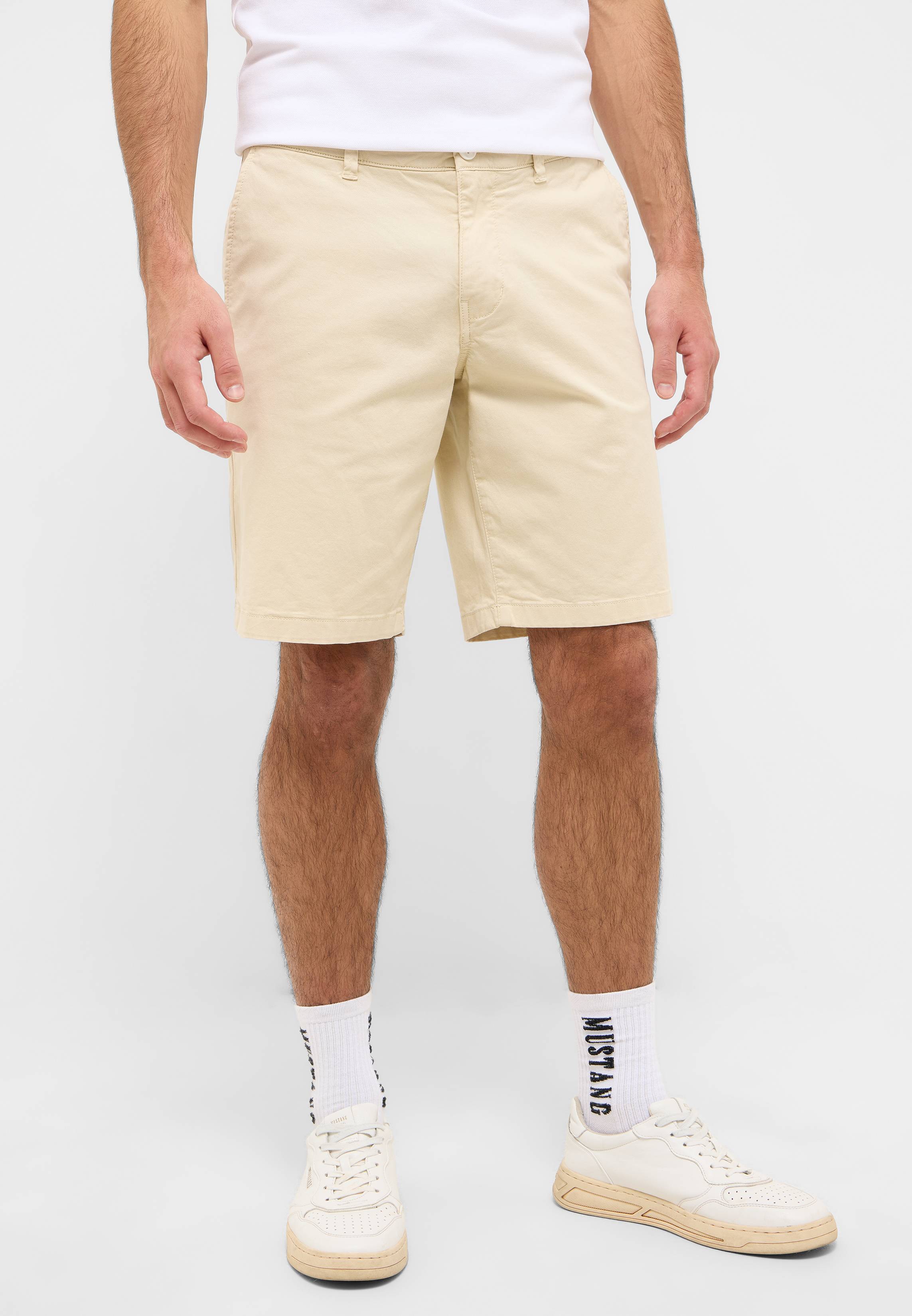 Kurze Hose, Khaki, Turnschuh, Mann, Person