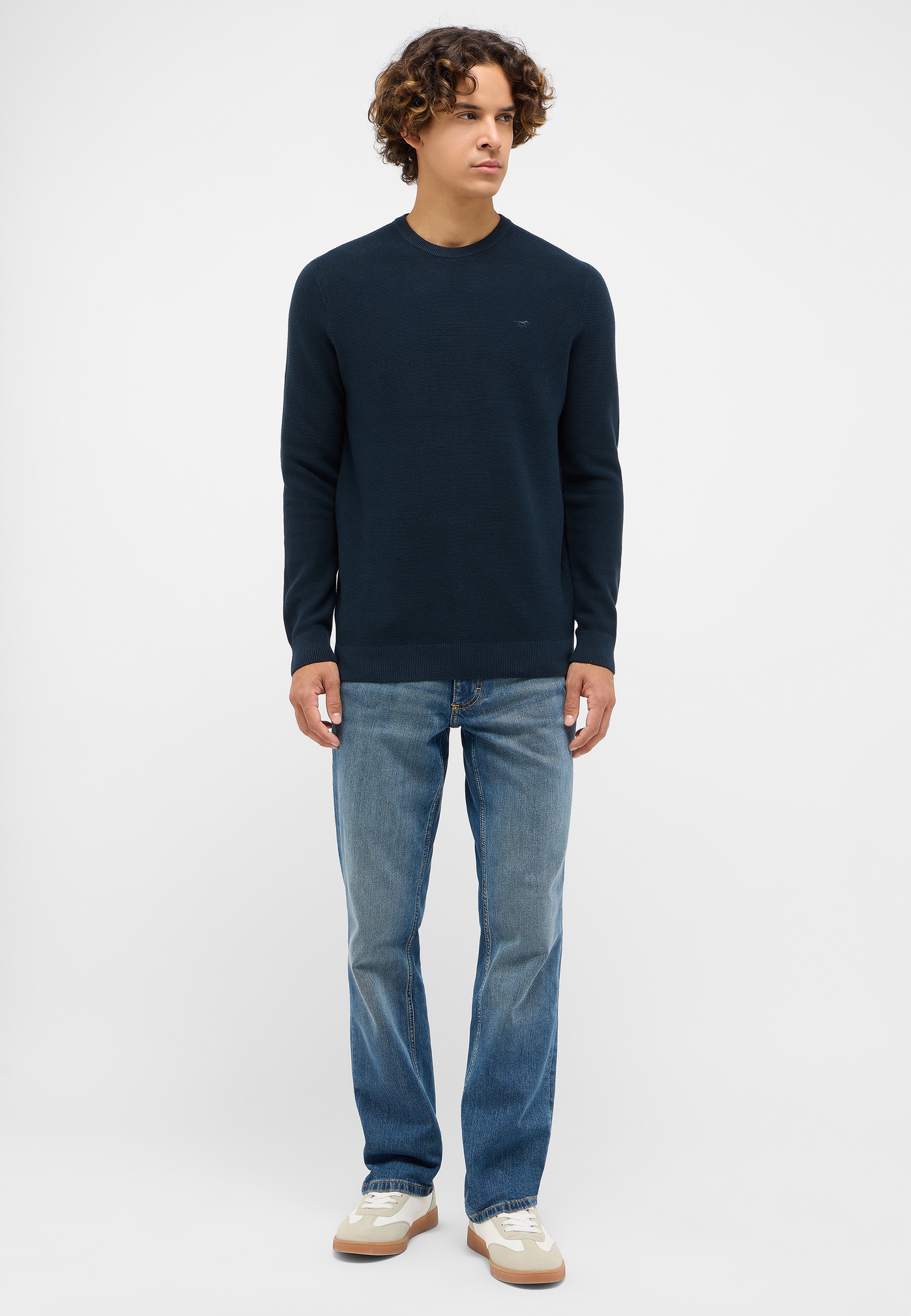 crewneck, navy, Knit, Jeans, Sneakers
