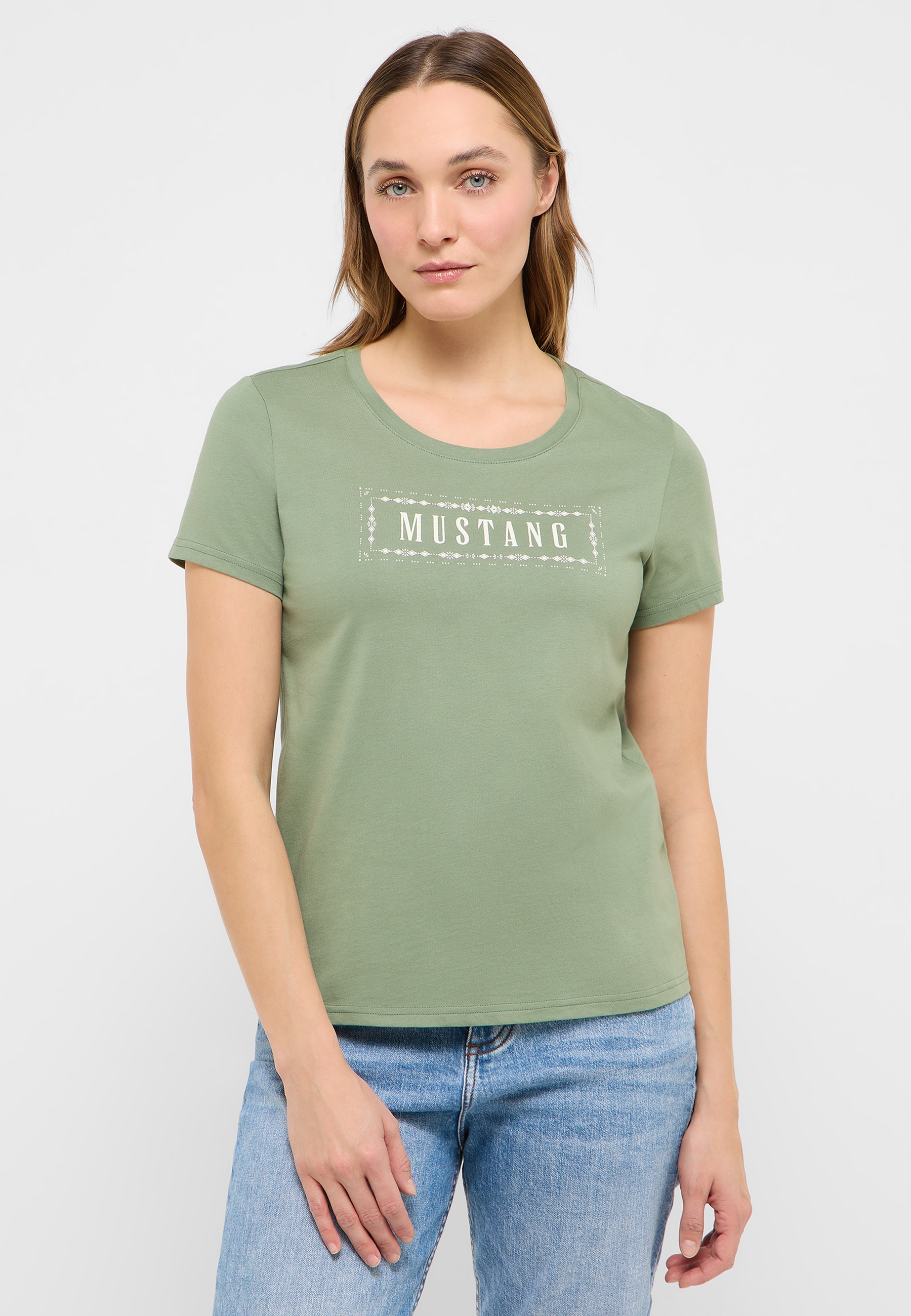 T-shirt, Jeans, Person, Gesicht, Bluse