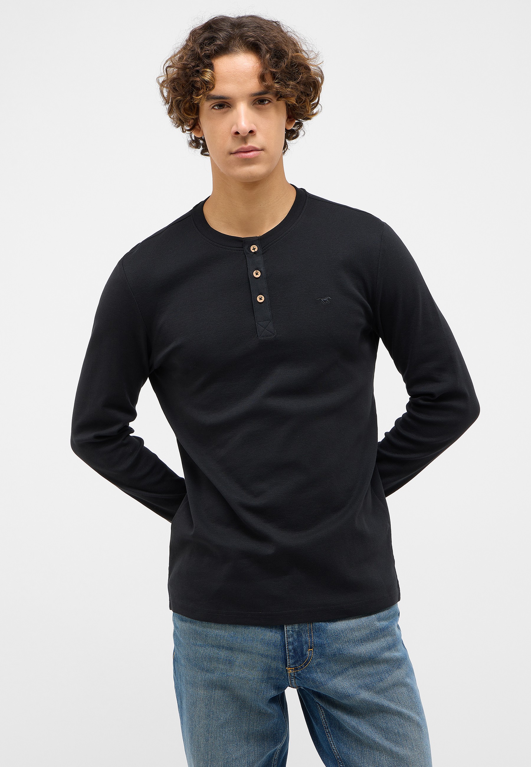 Bekleidung, Langarm, Ärmel, Hemd, Person