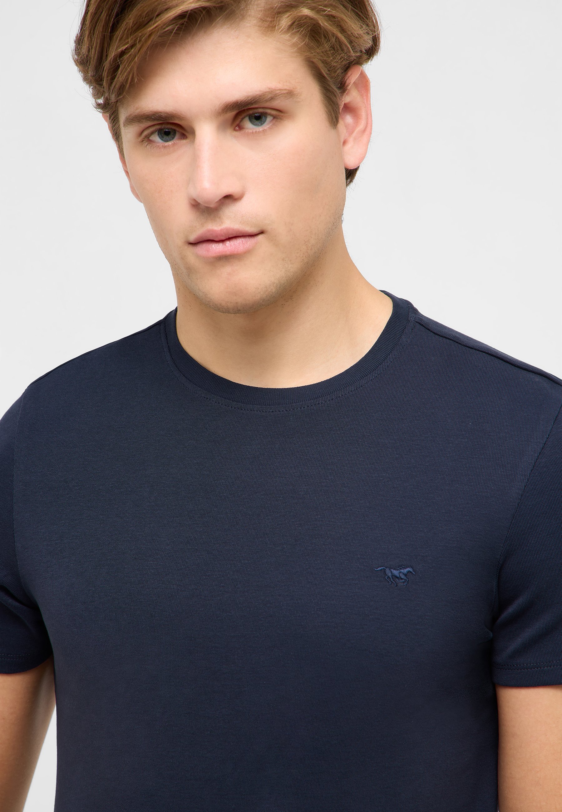 T-Shirt, Navy, Rundhals, Kurzarm, gesticktes Logo