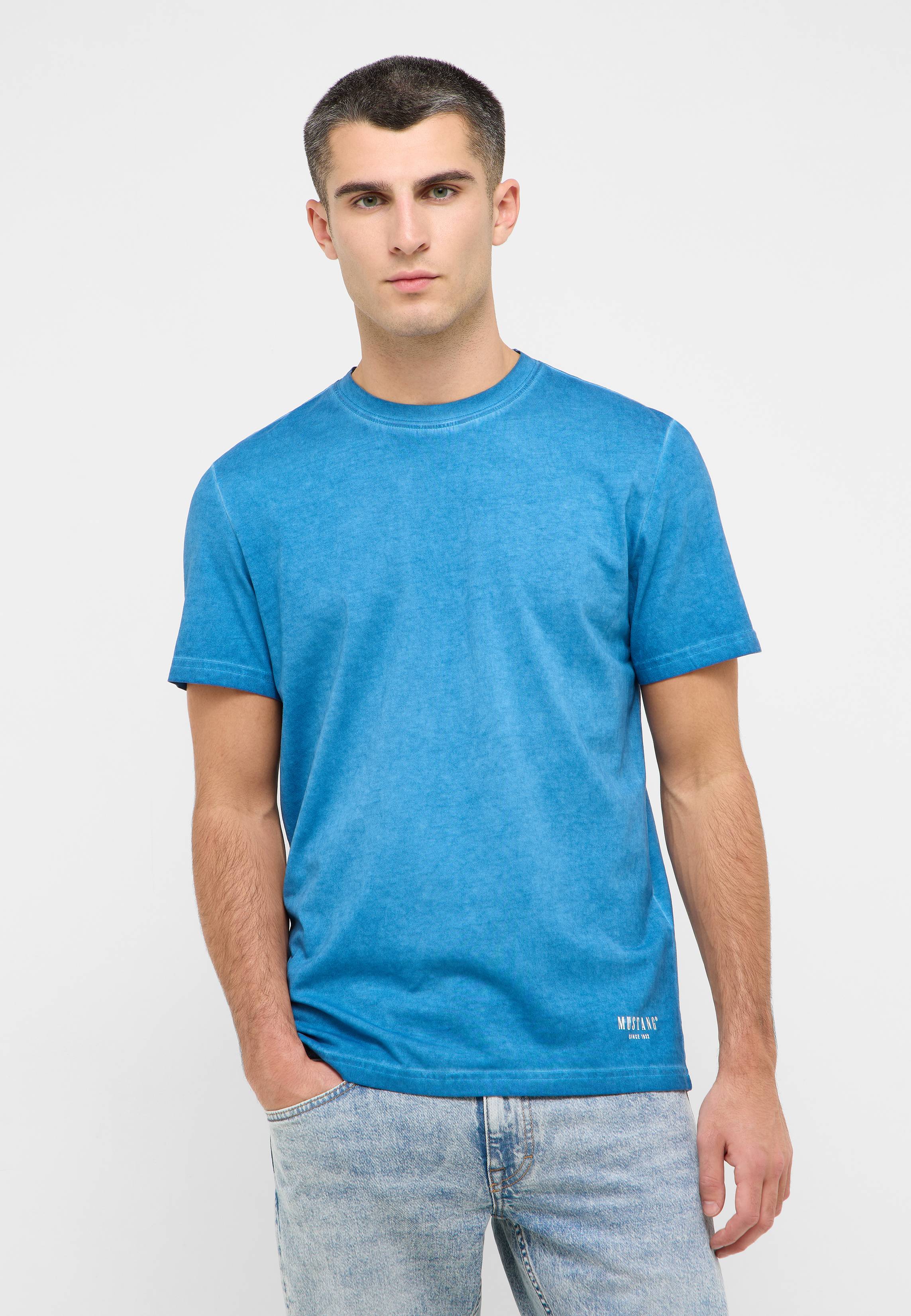 T-shirt, Ärmel, Erwachsener, Mann, Person