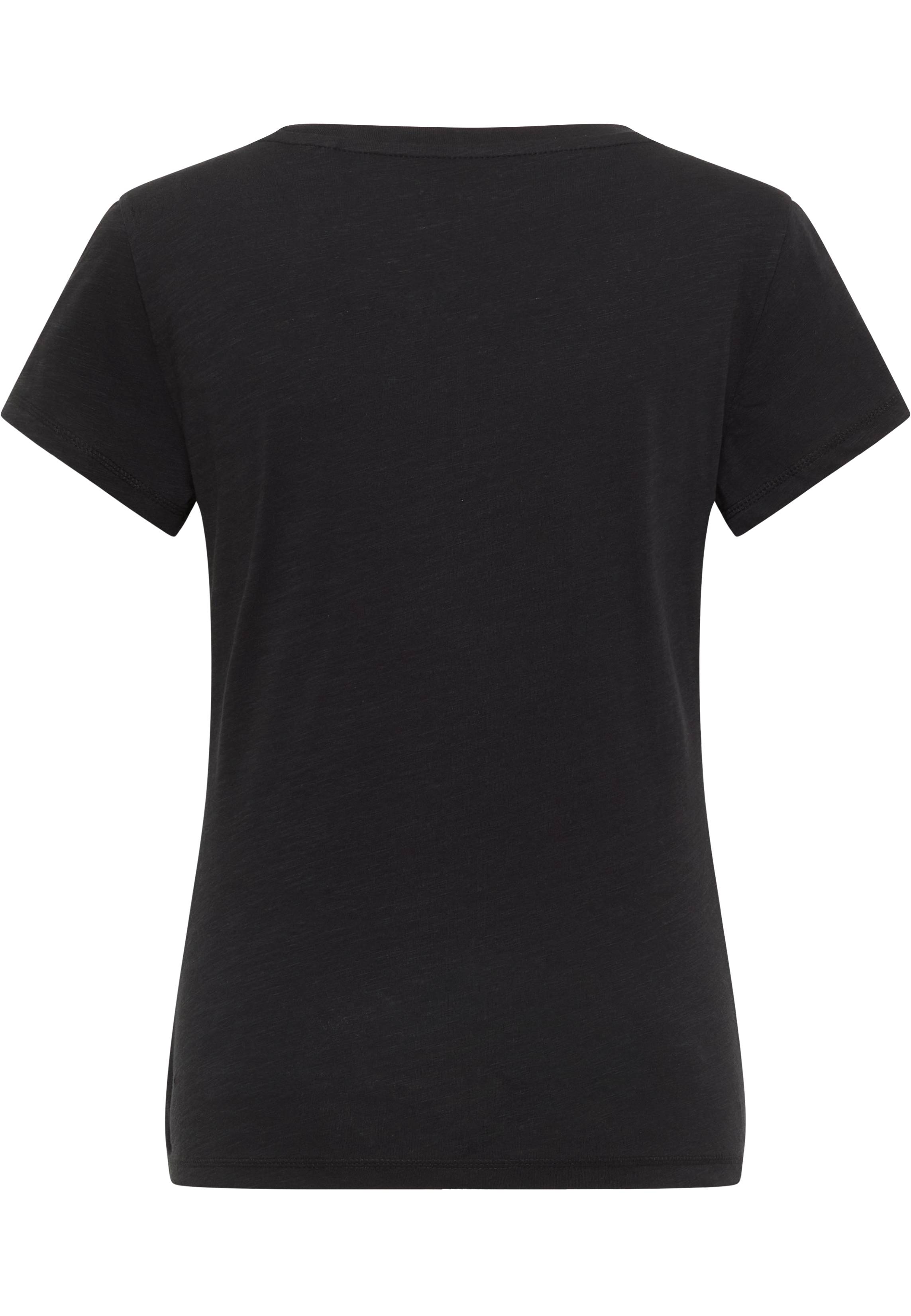 Bekleidung, T-shirt