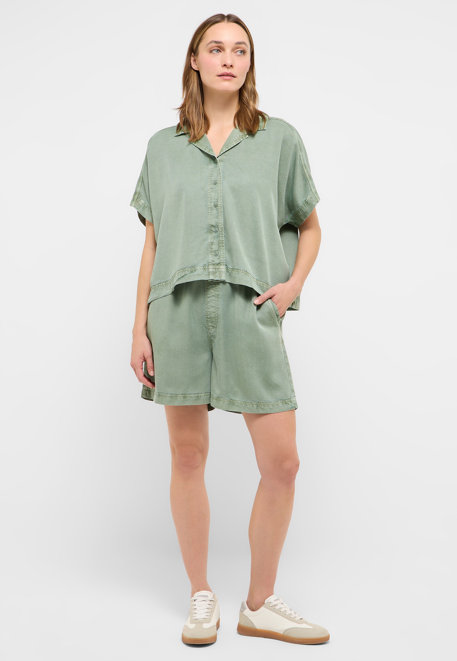 Kombiniertes Set, Lagenlook, Polo-Shirt, Shorts, Pastellgrün