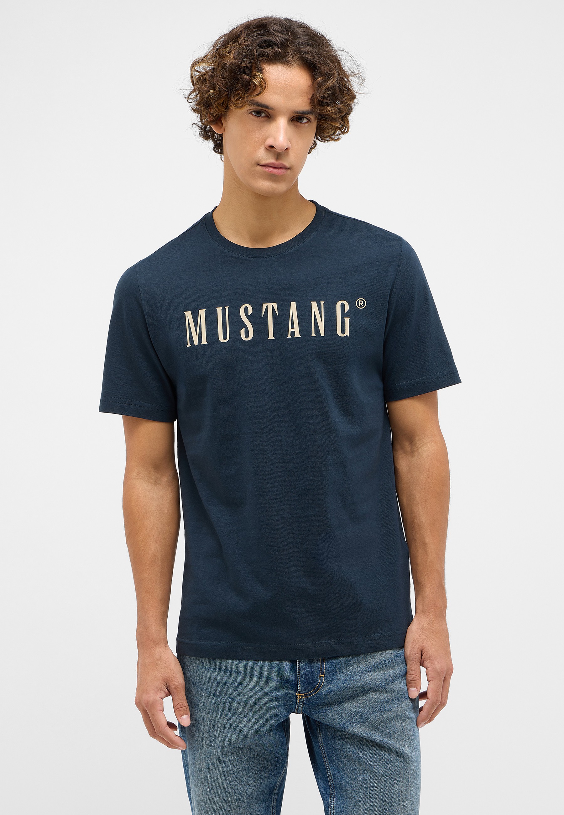 Bekleidung, T-shirt, Hemd, Person