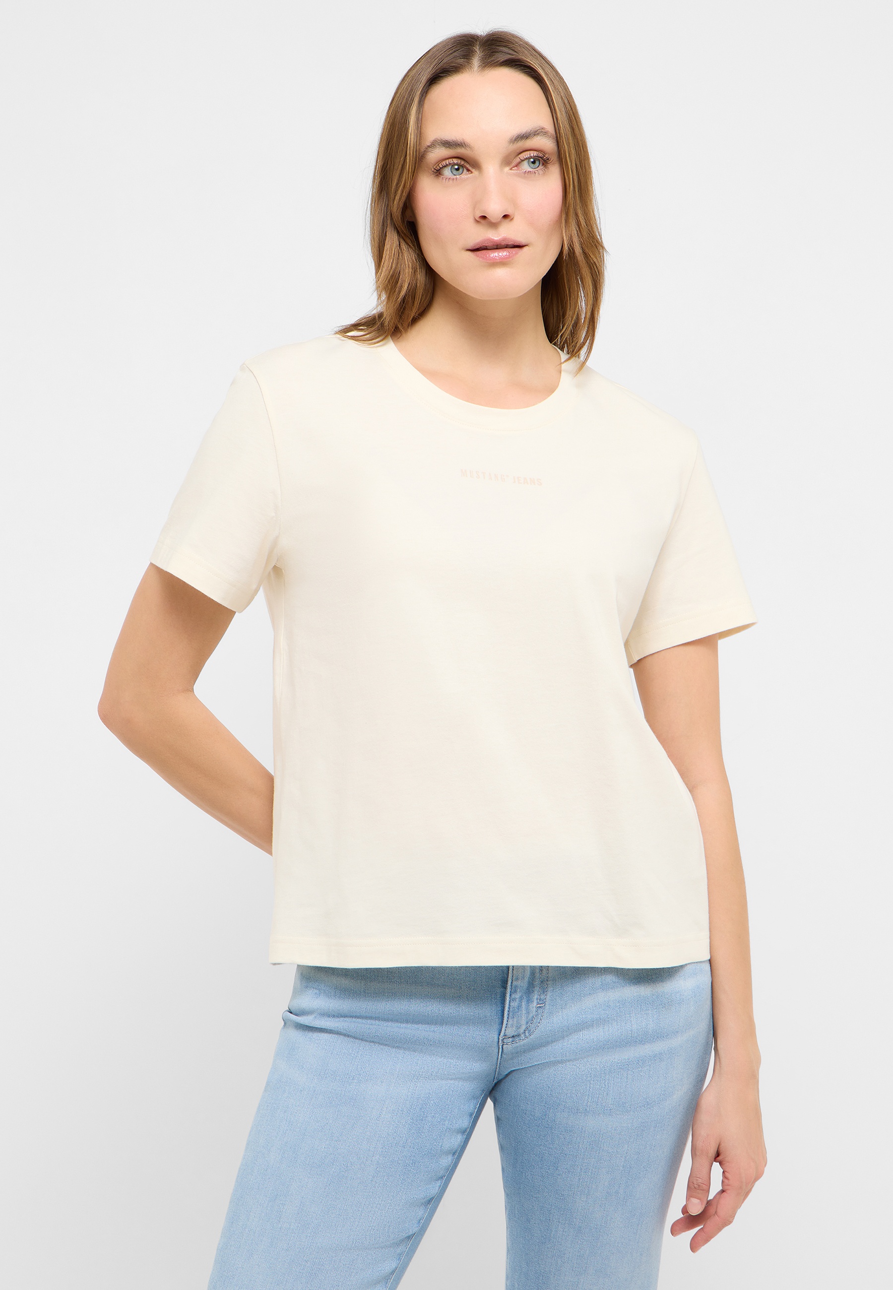 Bluse, T-shirt, Jeans, Person, Frau