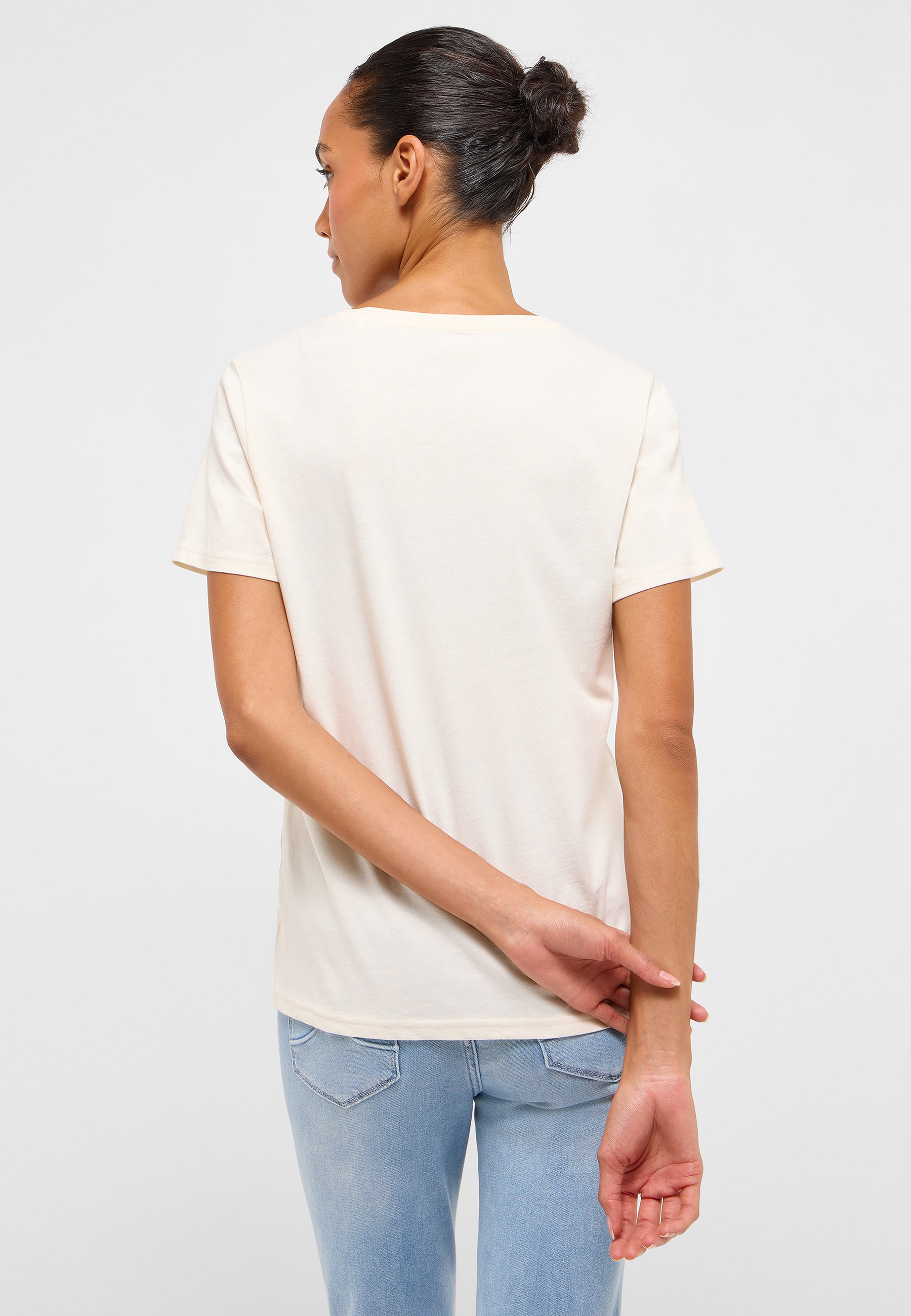 T-shirt, Bluse, Jeans, Person, Ärmel