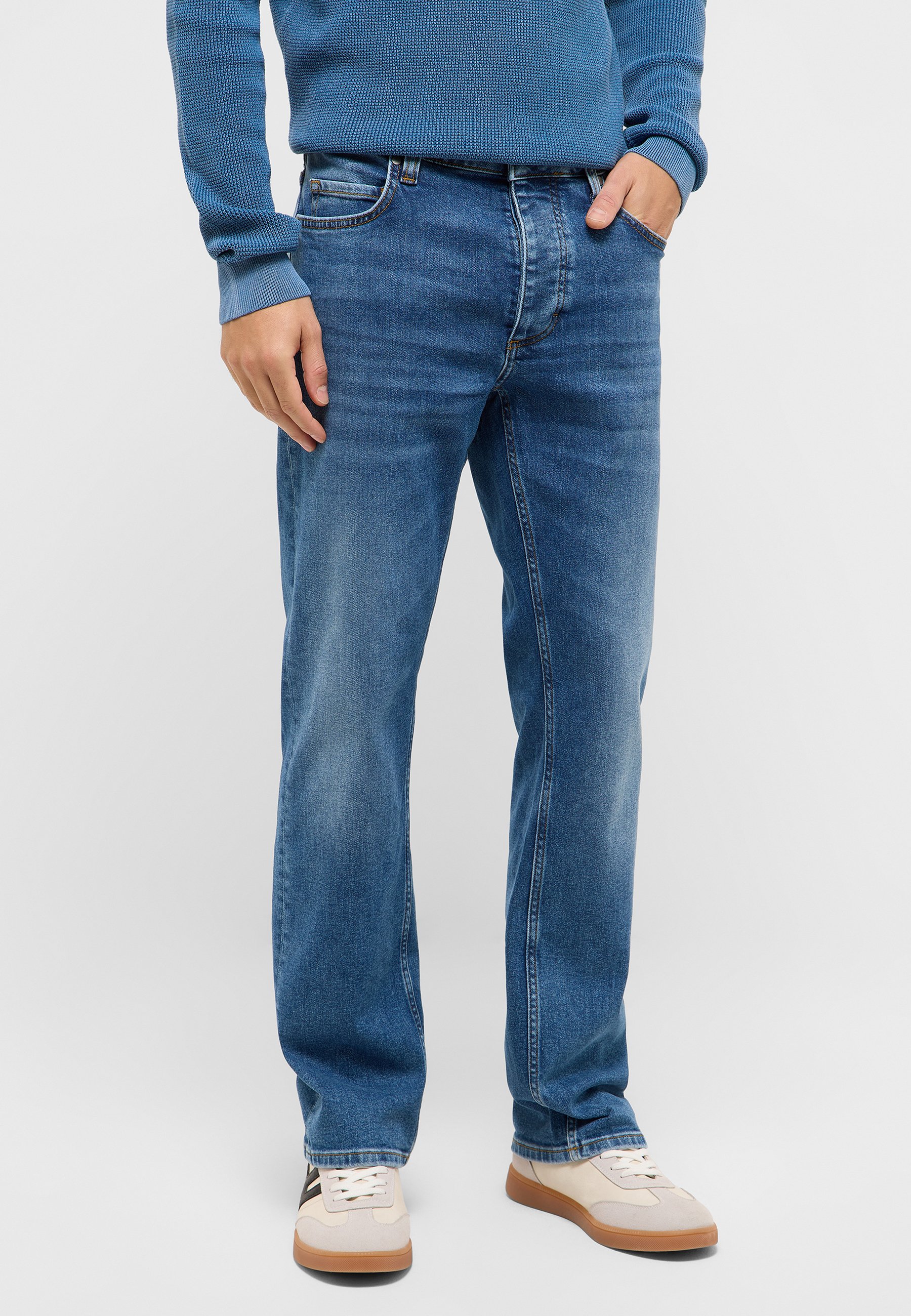 Bekleidung, Jeans, Hosen, Person