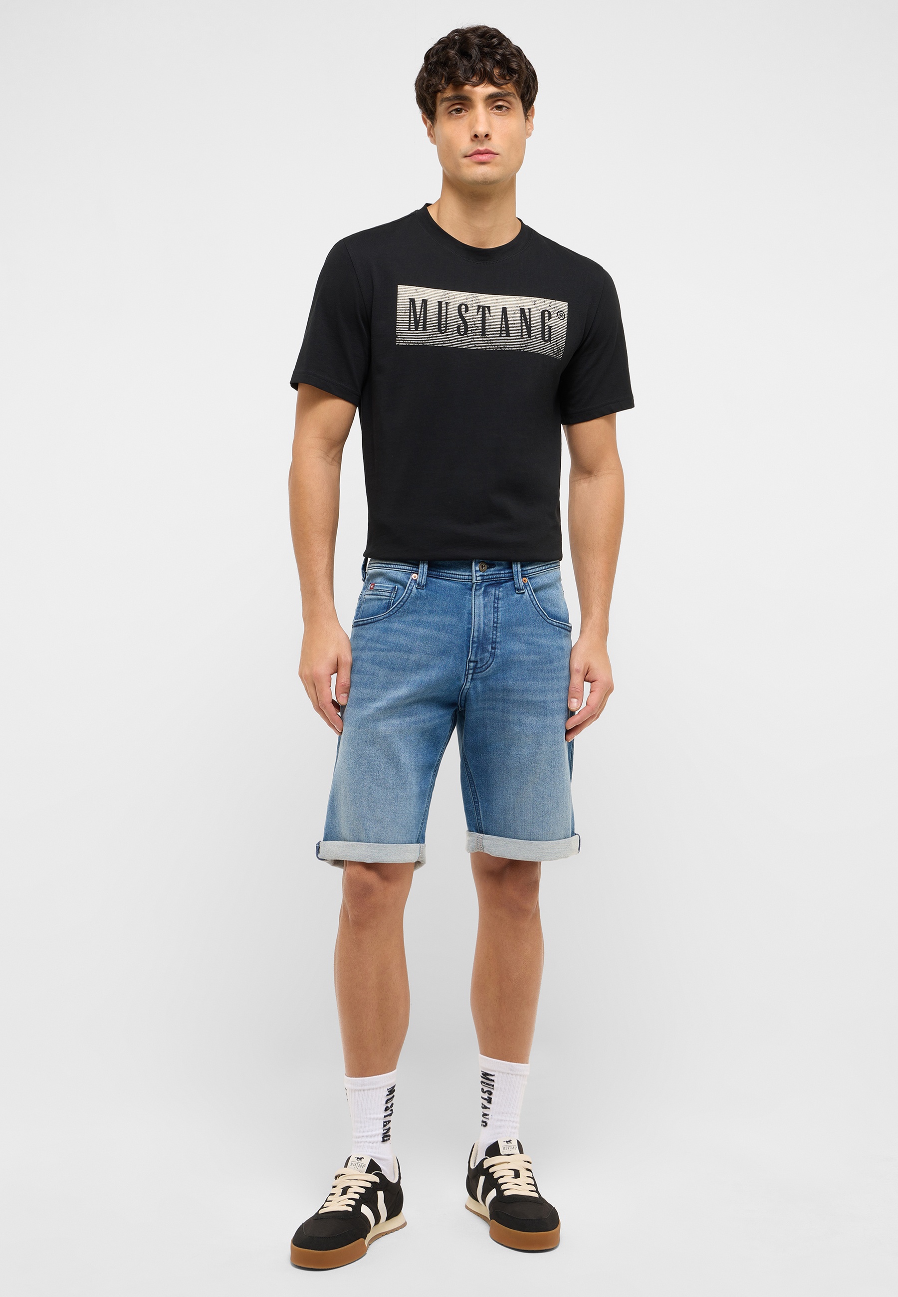 Kurze Hose, T-shirt, Junge, Person, Jugendlich