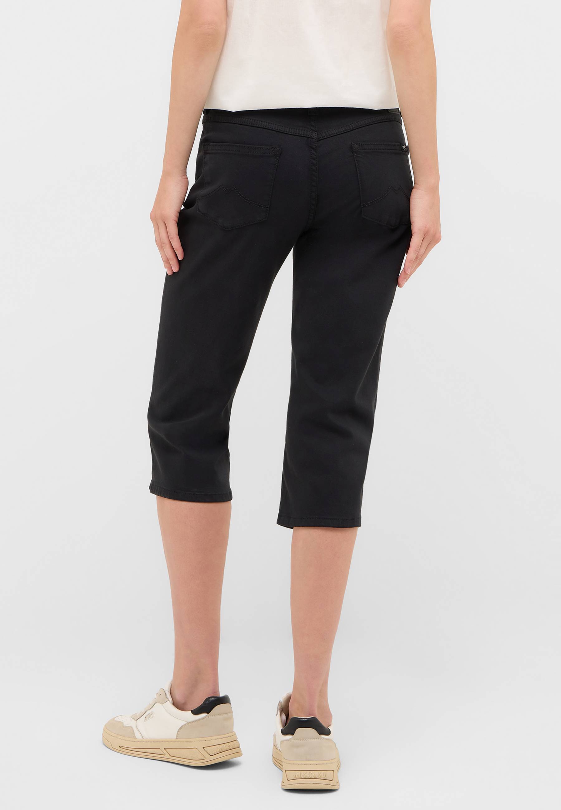 Bekleidung, Kurze Hosen, Hosen