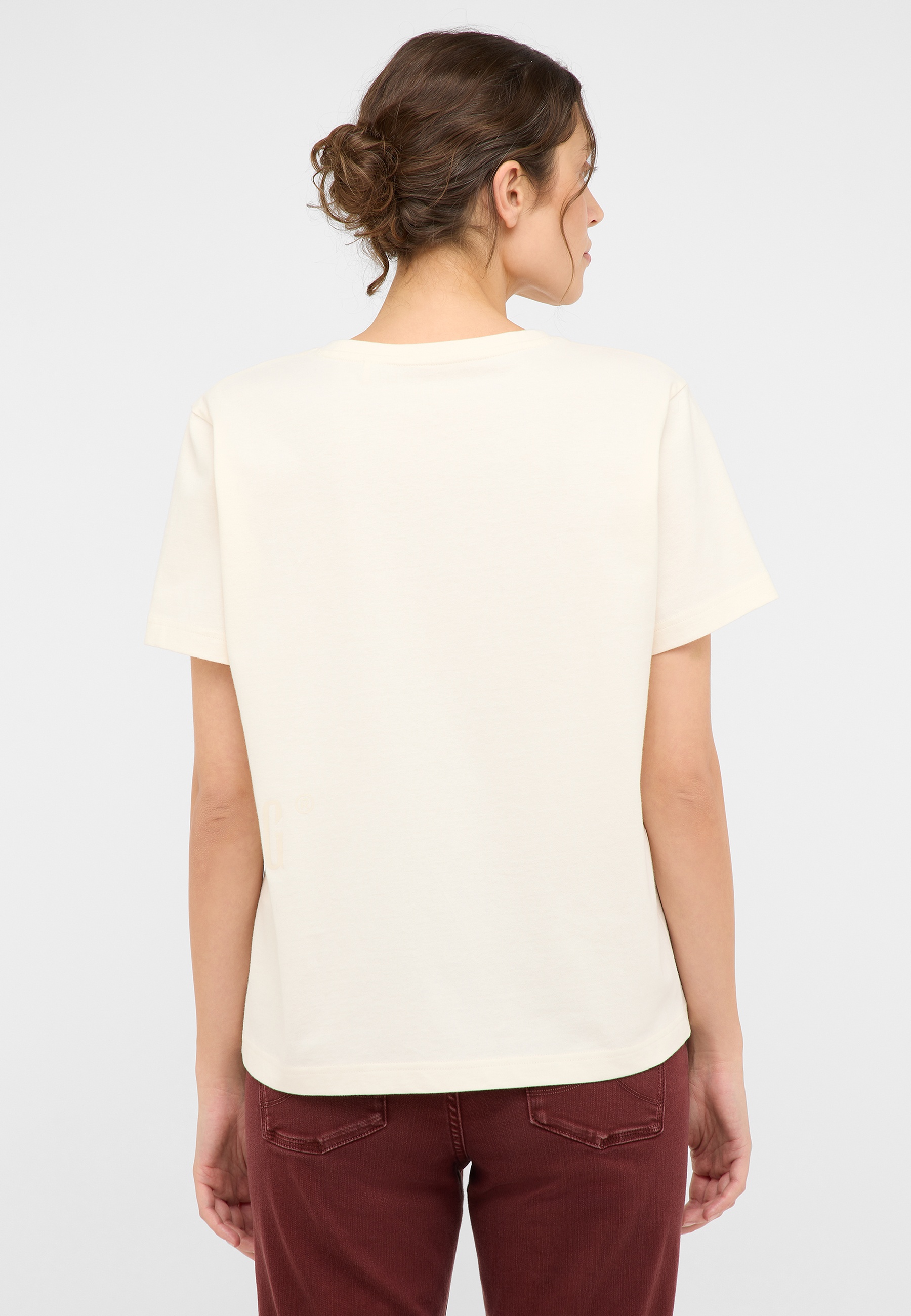 T-shirt, Bluse, Erwachsener, Person, Frau