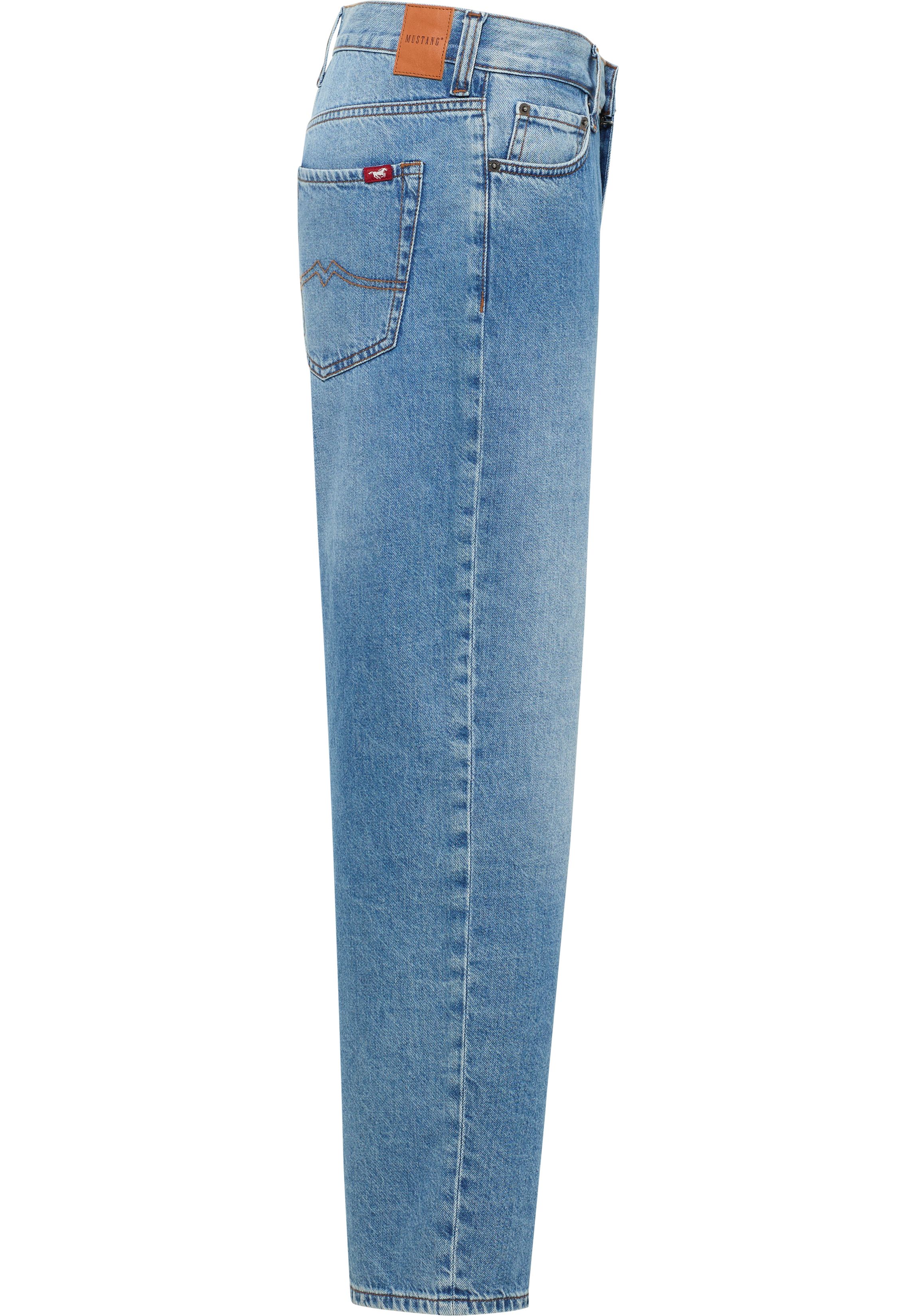 Jeans, Blau Jeansstoff, Fünf-Taschen, Straight Leg, Rückentaschen-Stickerei