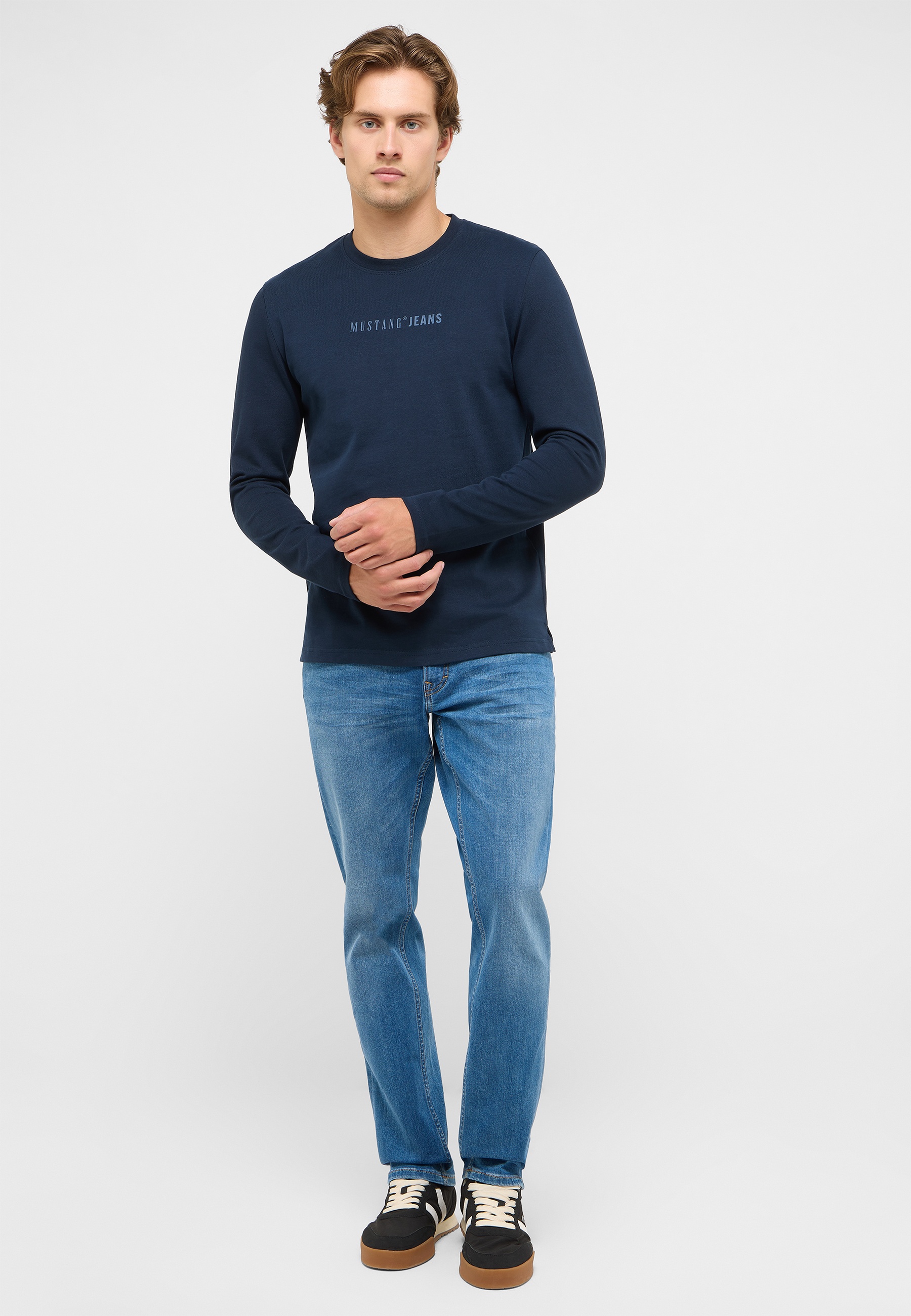 Langarmshirt, marineblau, jeans, Rundhals, Mustang-Jeans