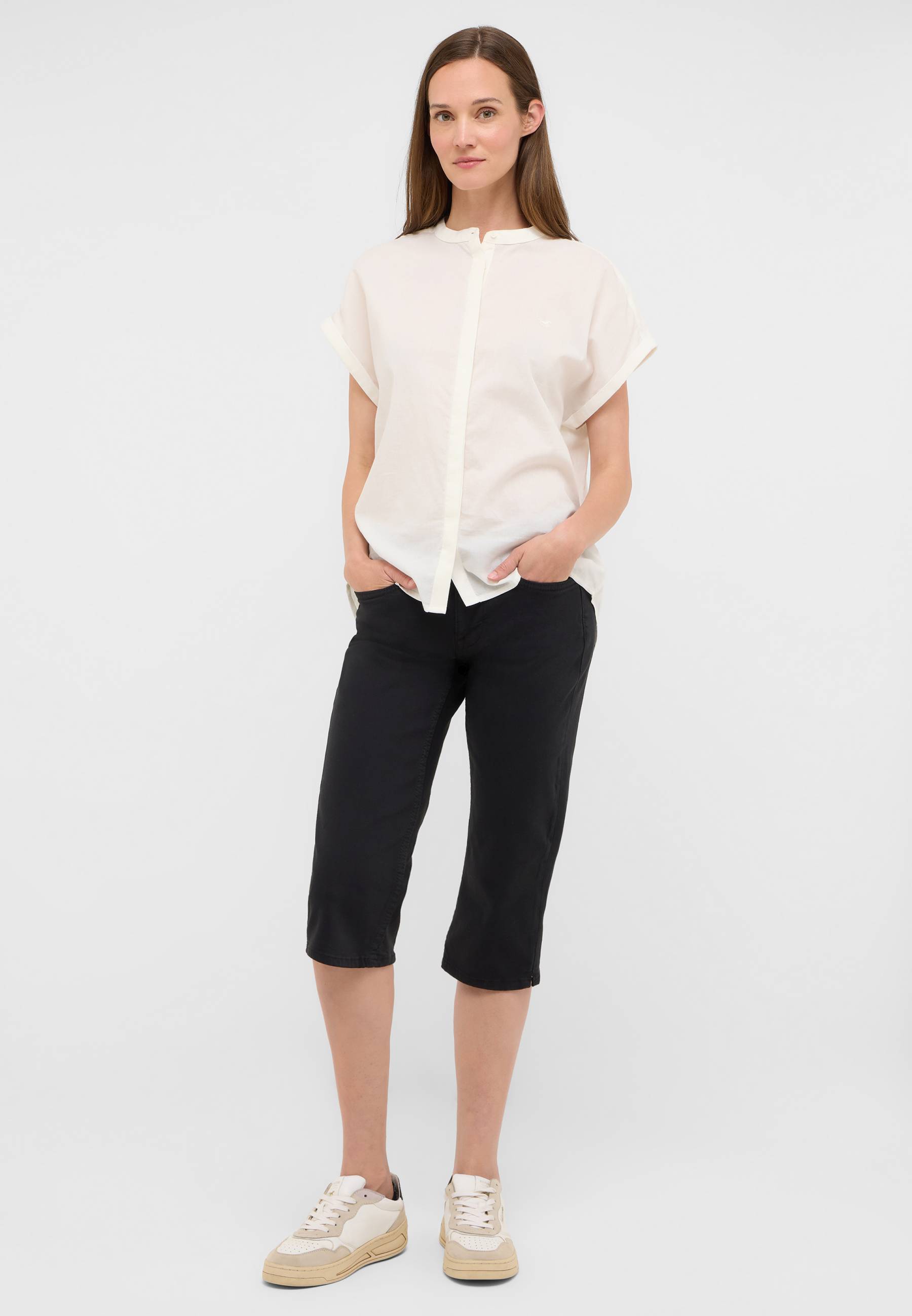 Bluse, Kleidung, Hemd, Kurze Hosen, Person