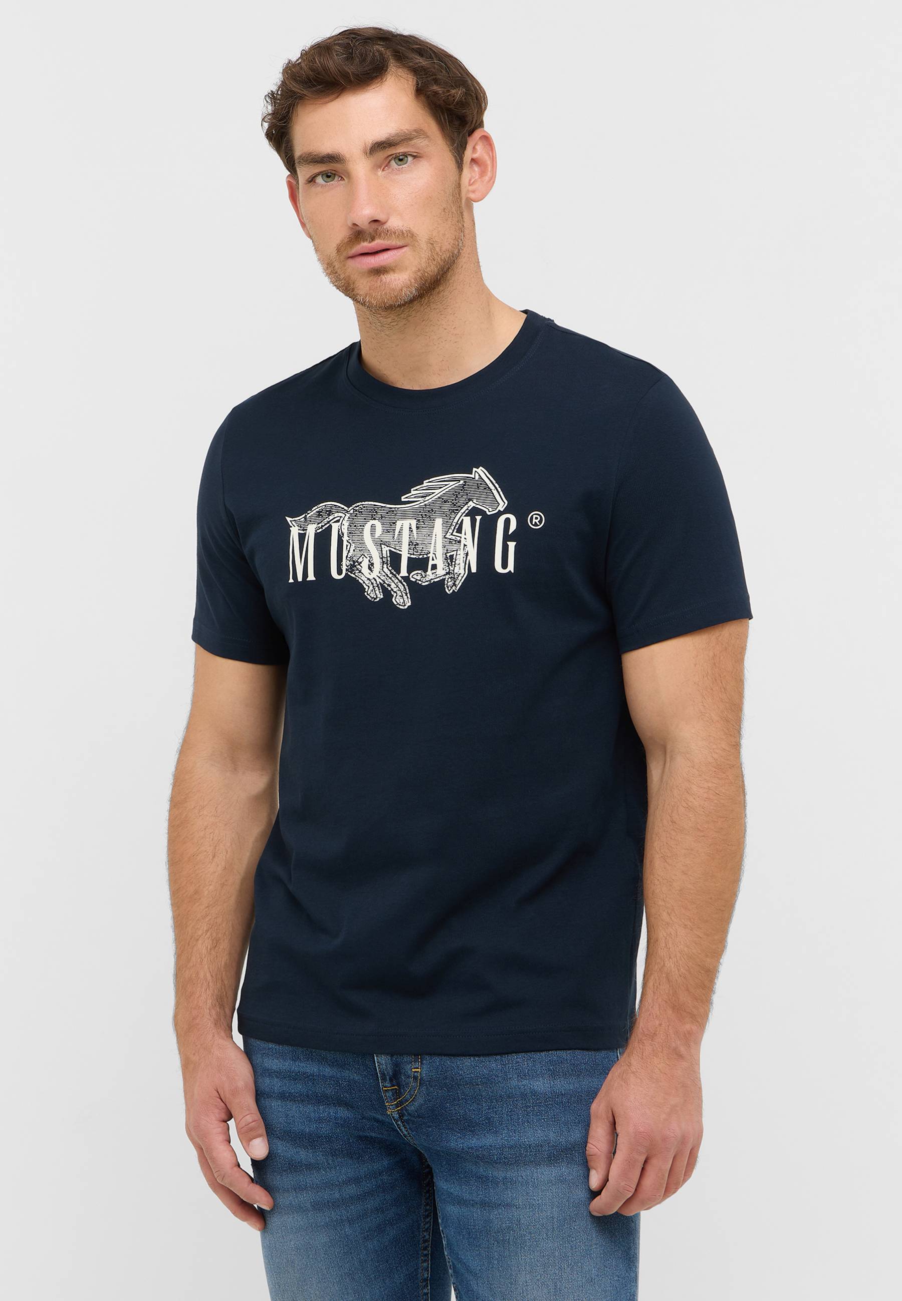 T-shirt, Hemd, Erwachsener, Mann, Person