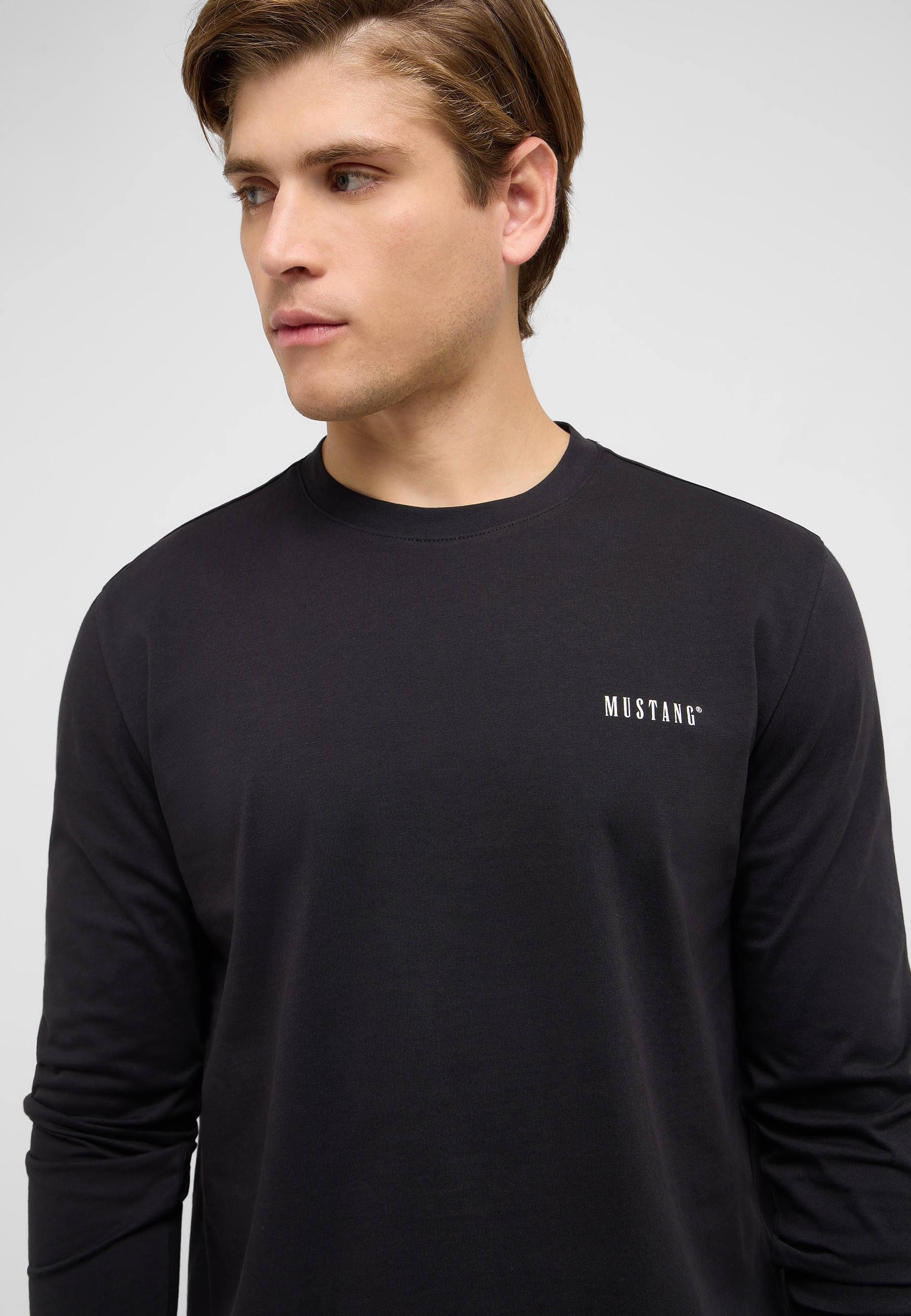 Langarm, Ärmel, T-shirt, Person, Gesicht