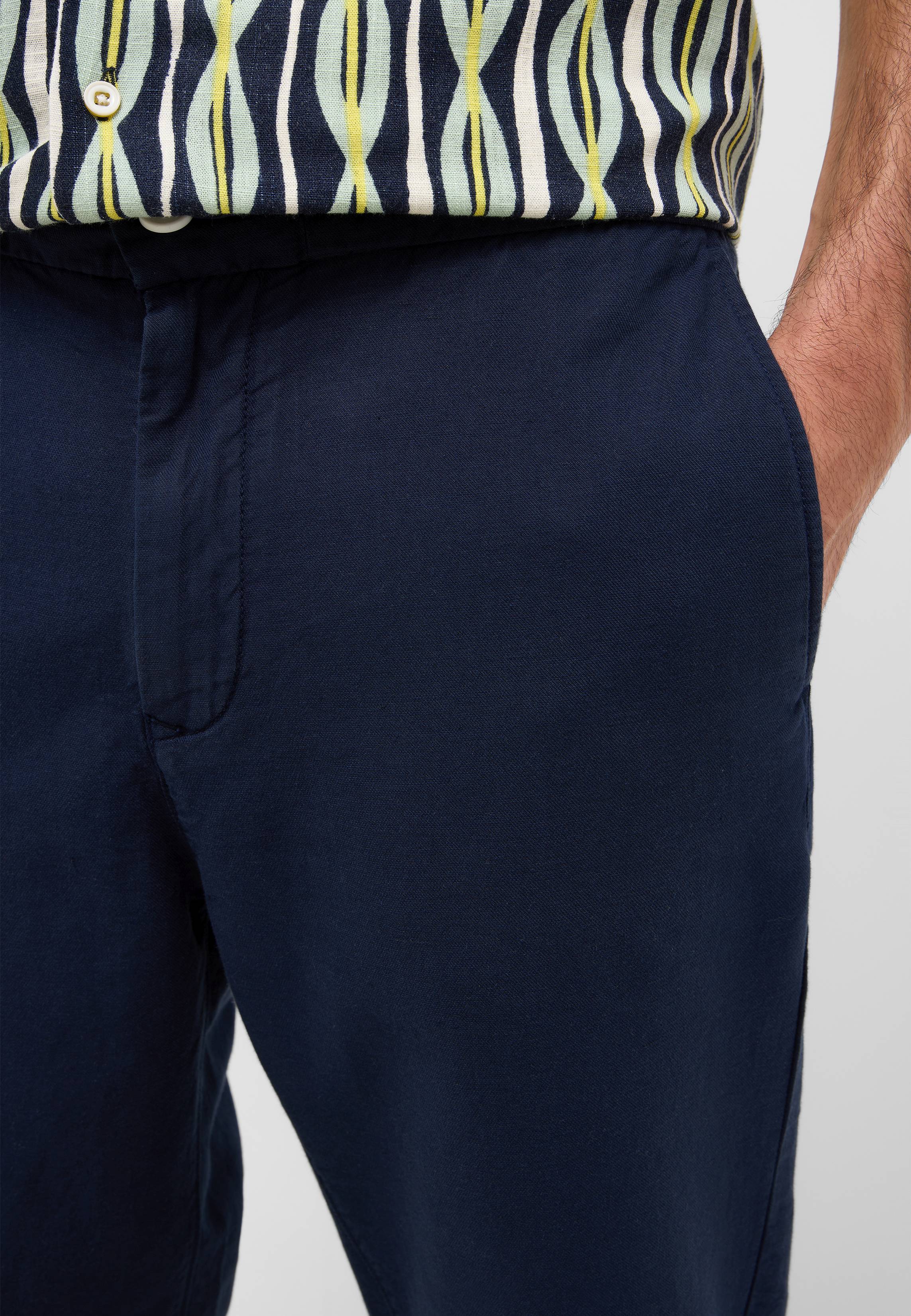 Bekleidung, Hosen, Jeans, Kurze Hosen, Person