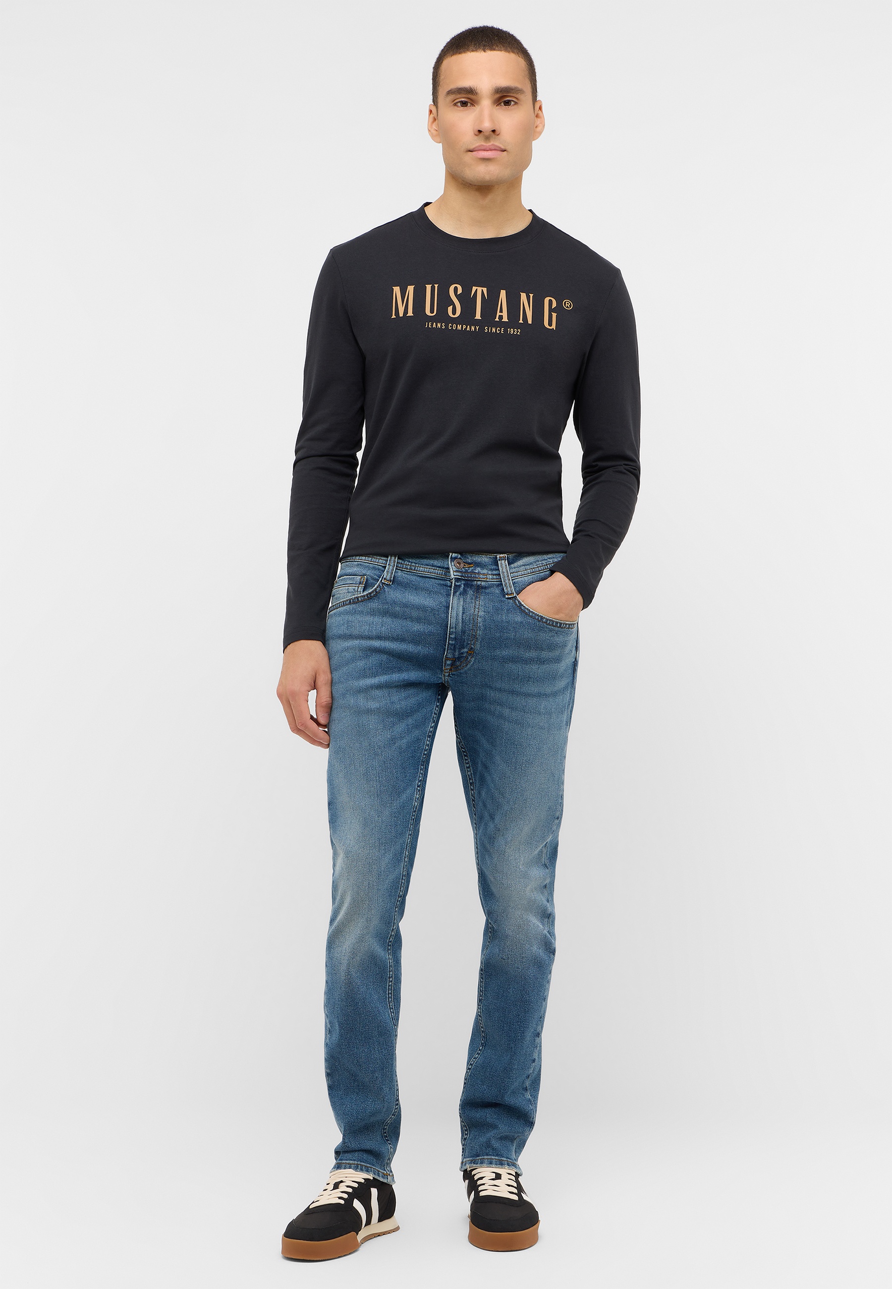 Hosen, Langarm, Jeans, Mann, Person