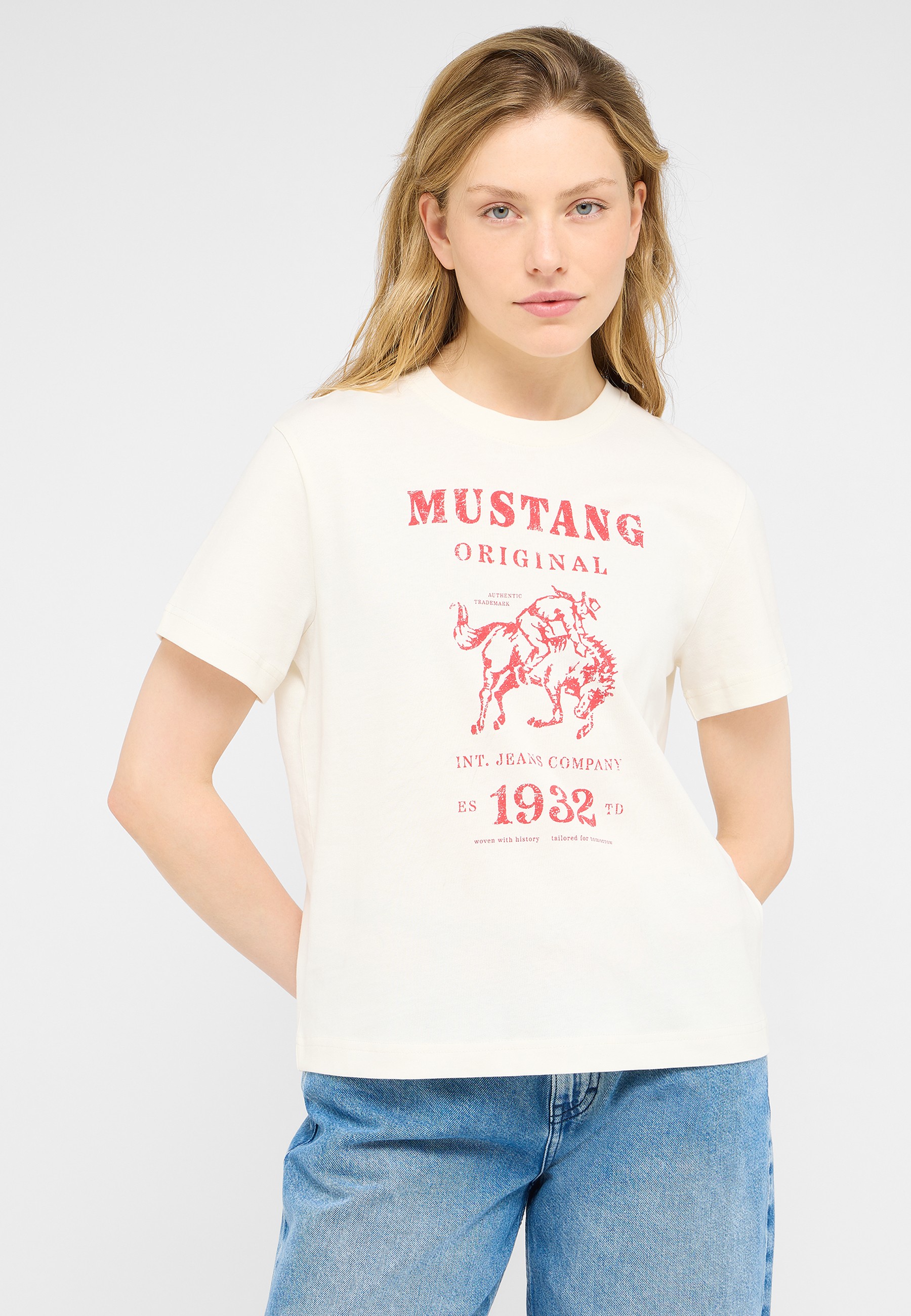Bekleidung, T-shirt, Person, Hemd, Jeanshose