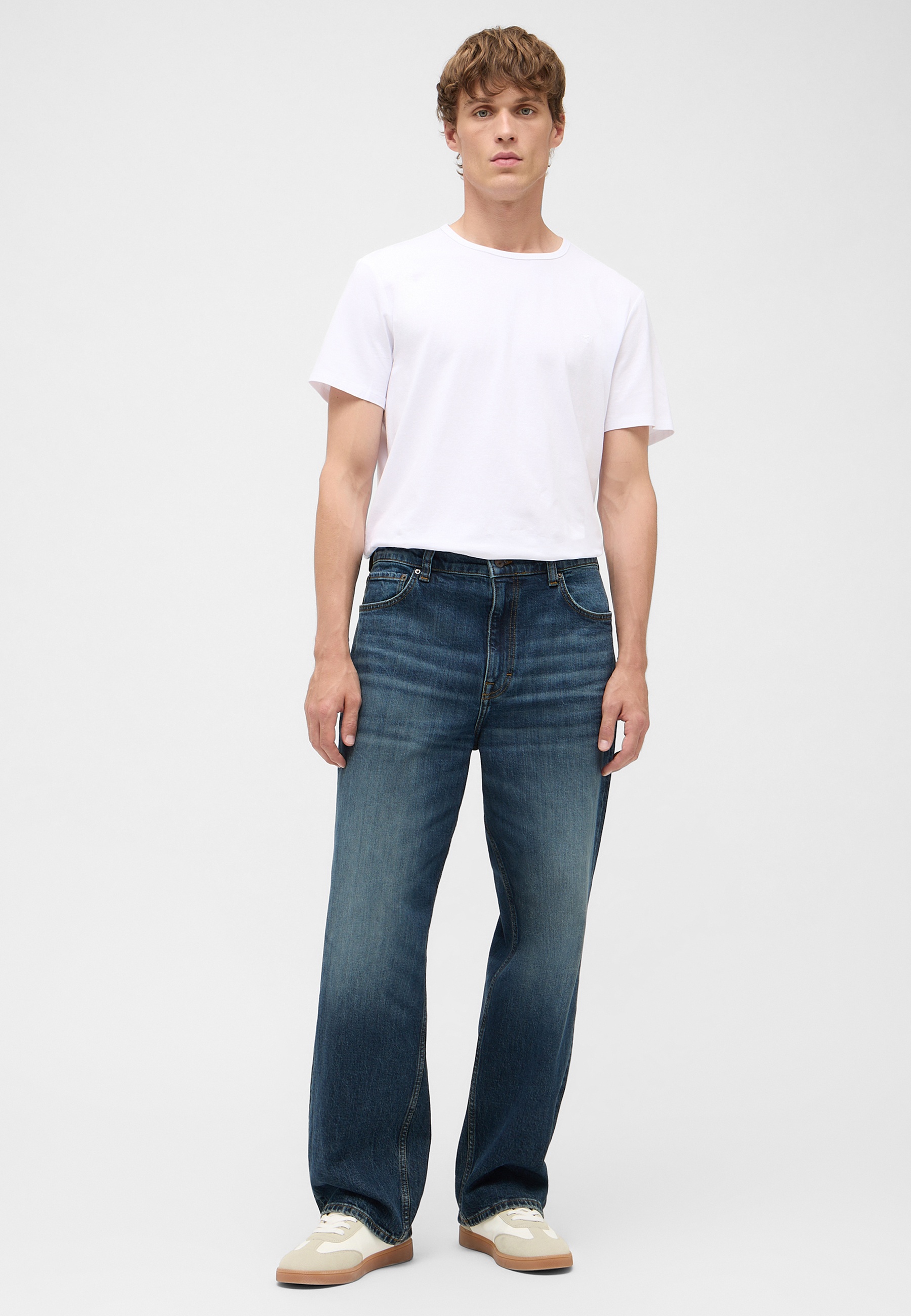 Jeans Style Vermont Loose Bekleidung, Hosen, Jeans, T-shirt, Person