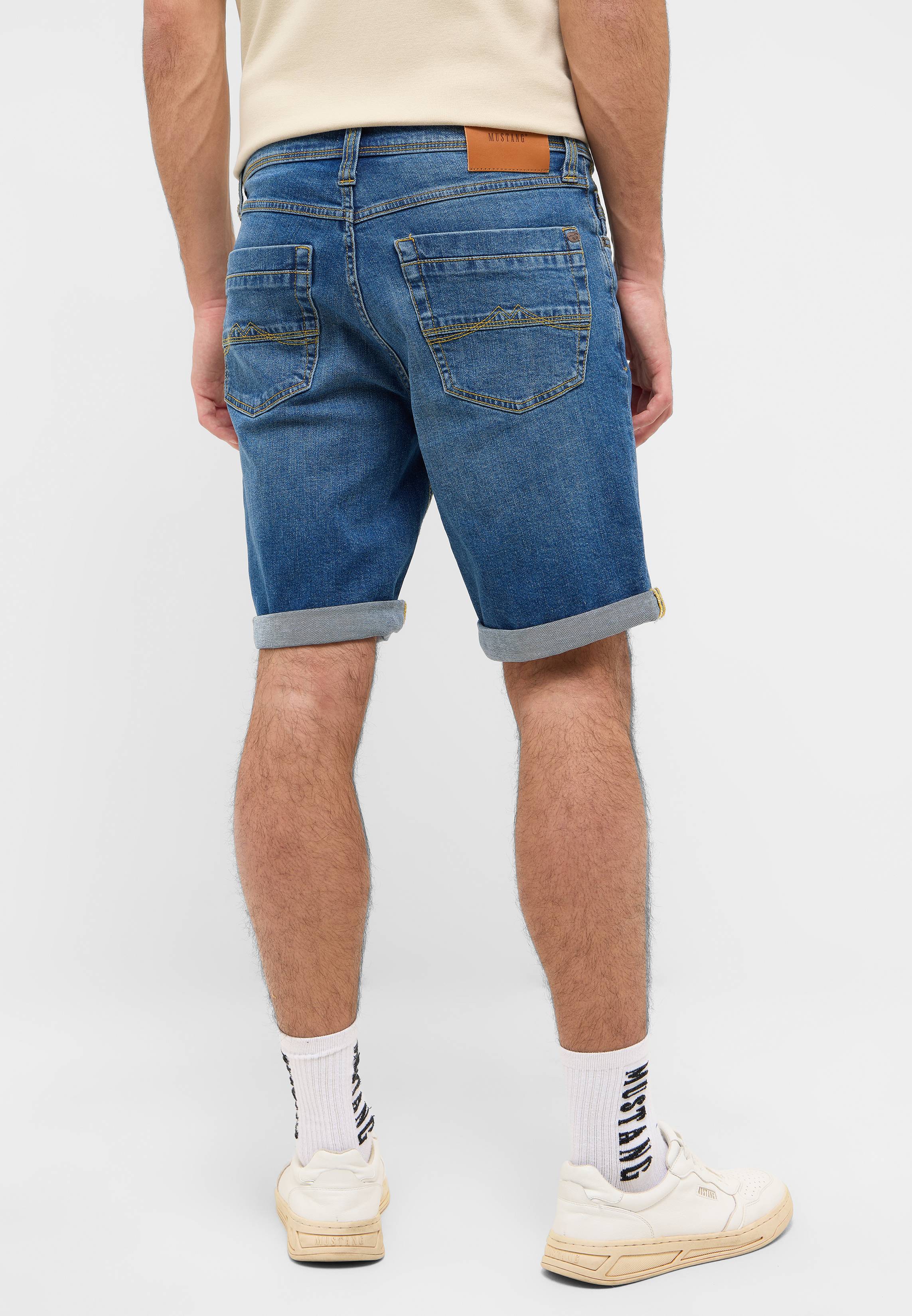 Bekleidung, Kurze Hosen, Hosen