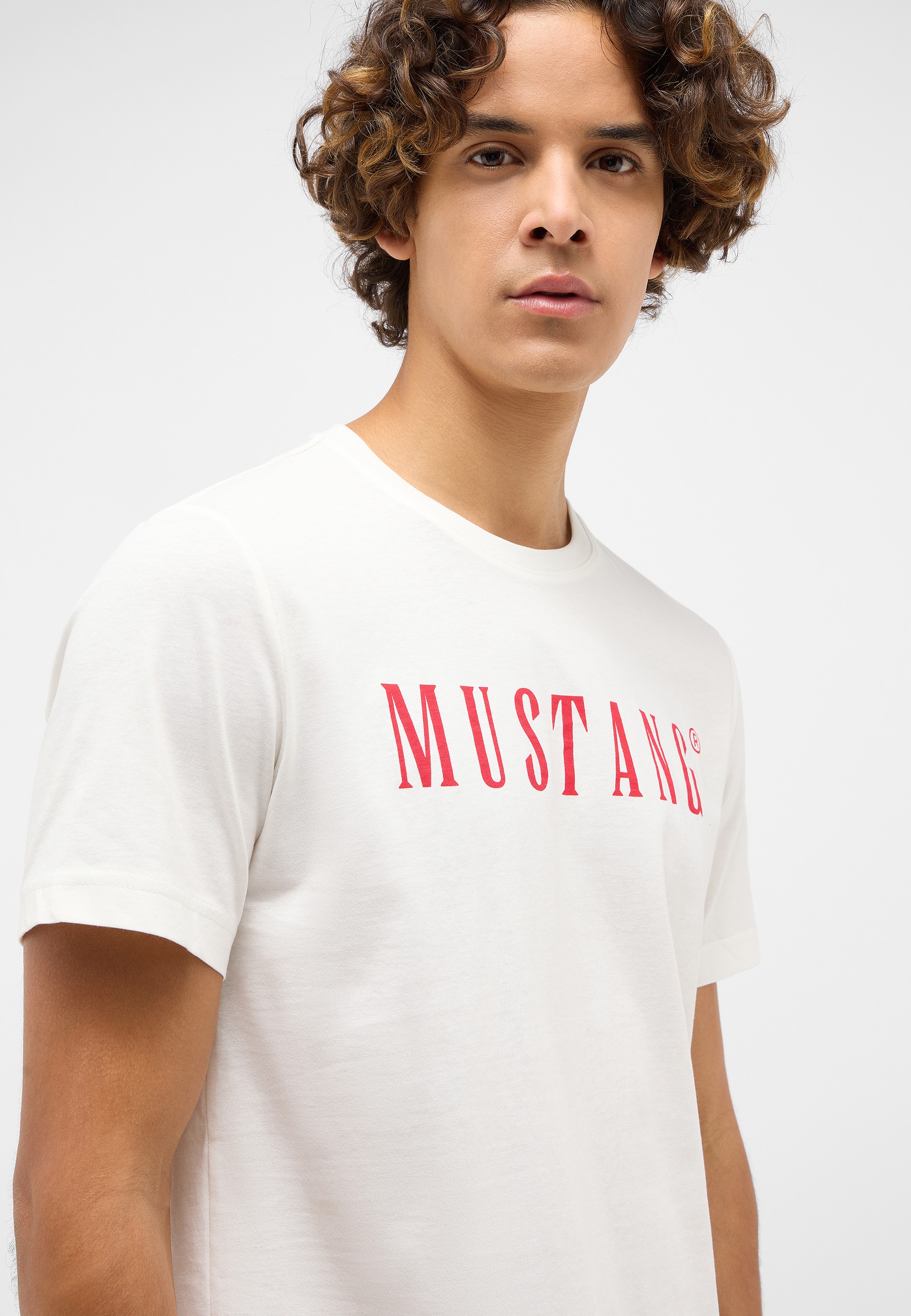 Bekleidung, T-shirt, Person, Hemd