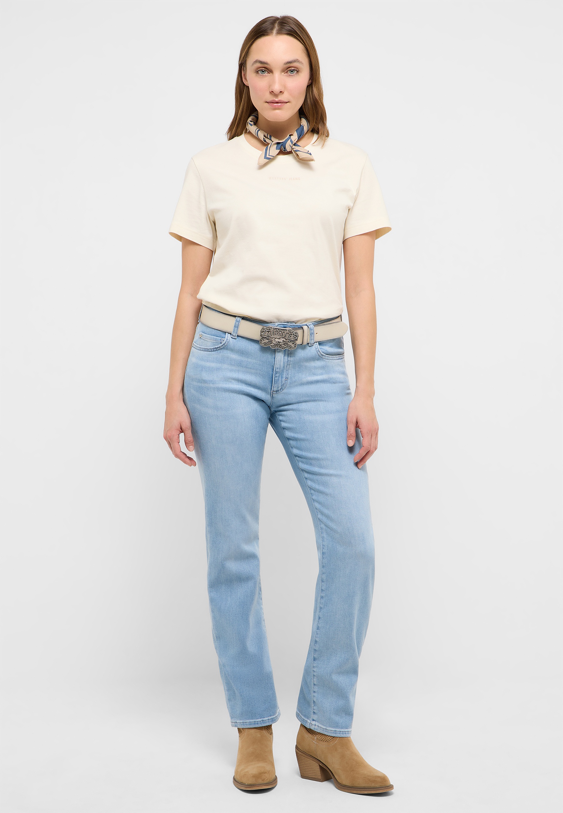 Hosen, Jeans, Gürtel, Bluse, Halstuch