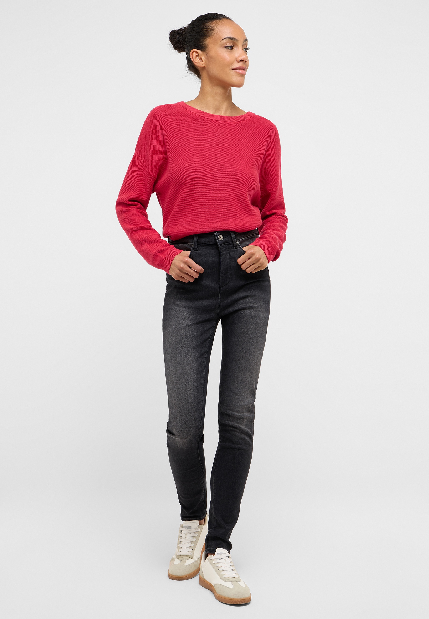 Bekleidung, Hosen, Langarm, Person, Pullover