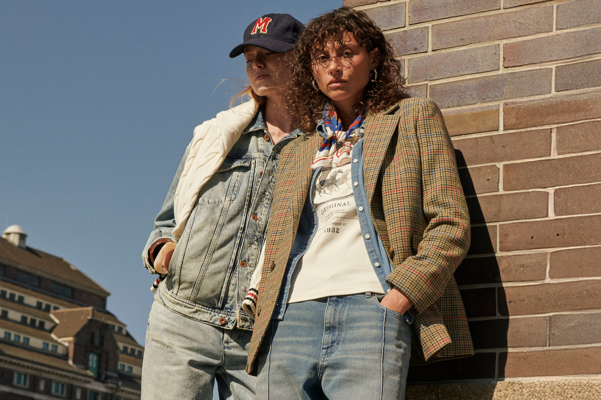 Mantel, Jacke, Hosen, Mütze, Baseball-Kappe
