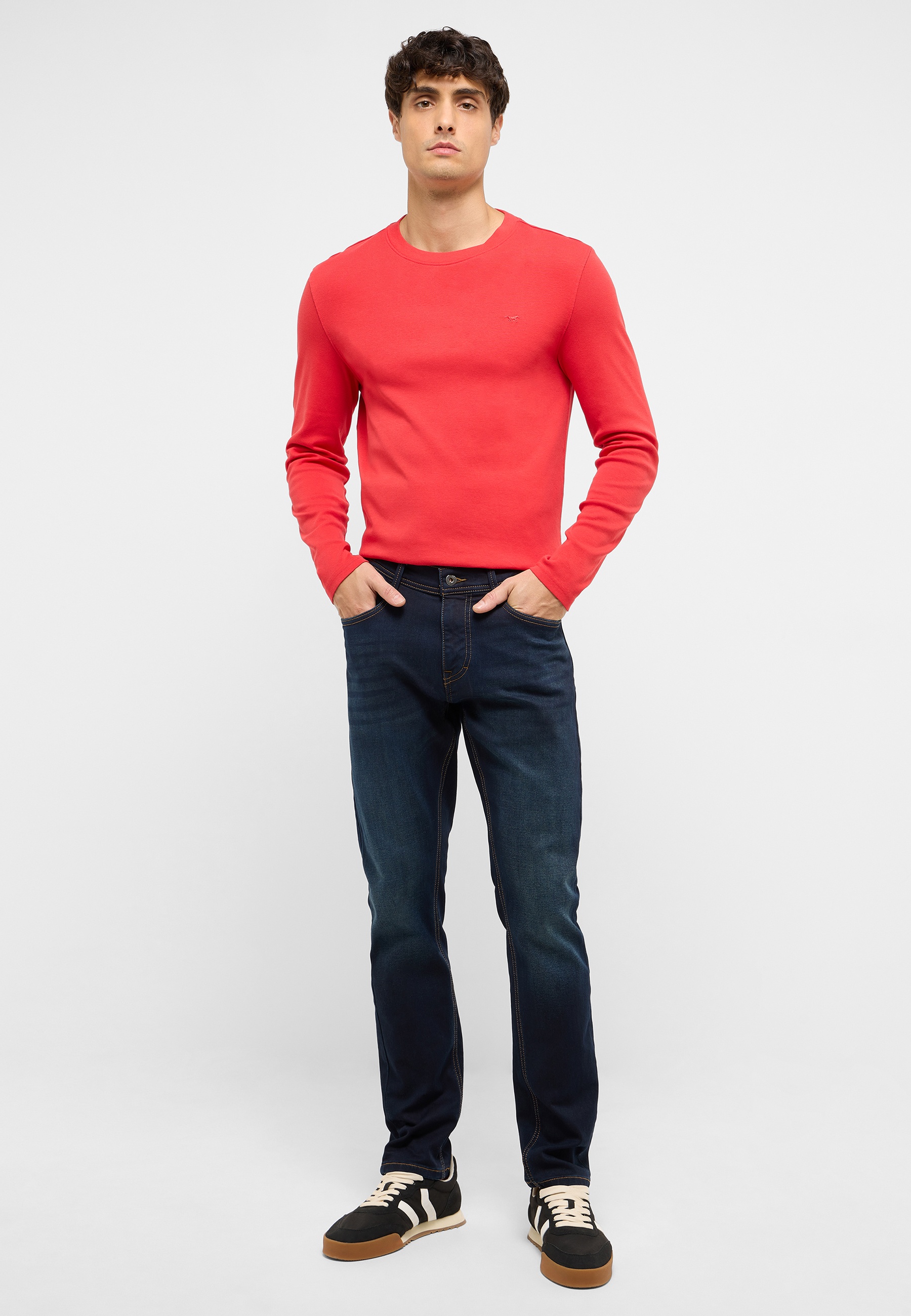 Hosen, Langarm, Jeans, Person, Stehend