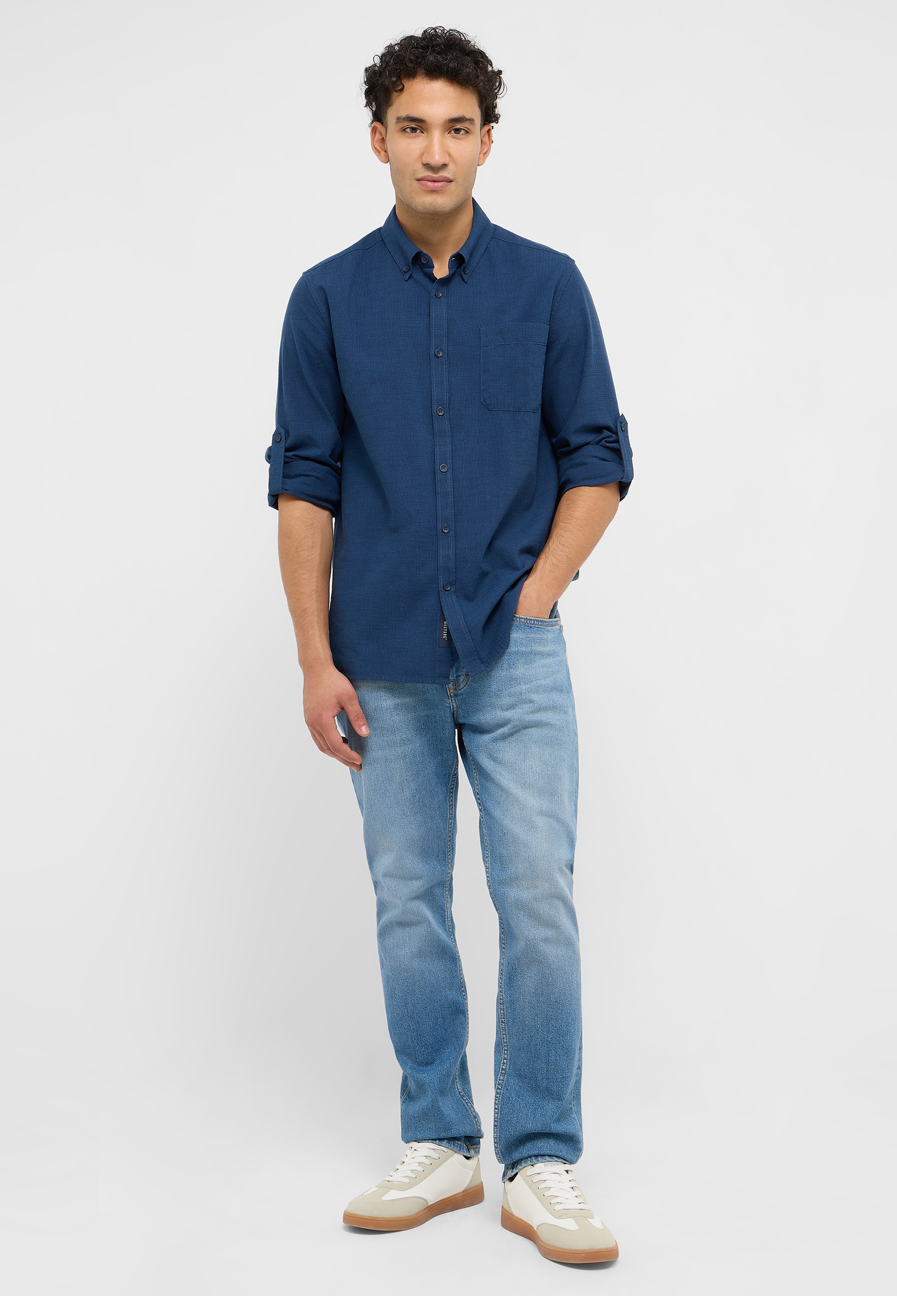 Hosen, Hemd, Person, Stehend, Jeanshose