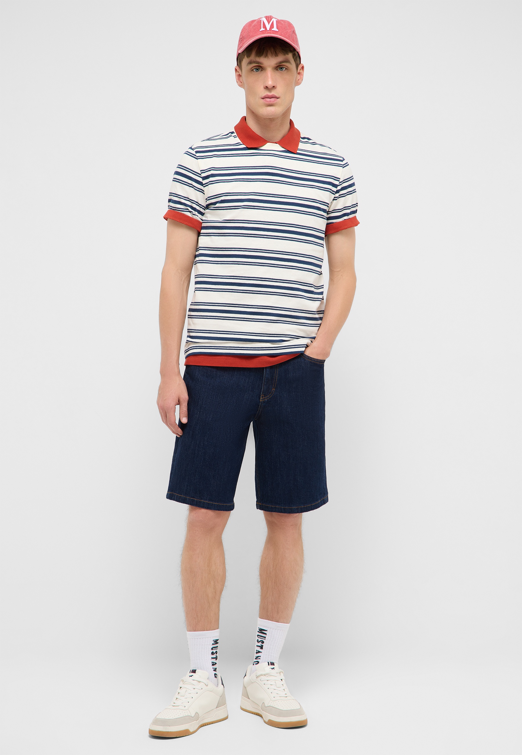 Polohemd, Streifenmuster, Kurzarm, Jeansshorts, Cap
