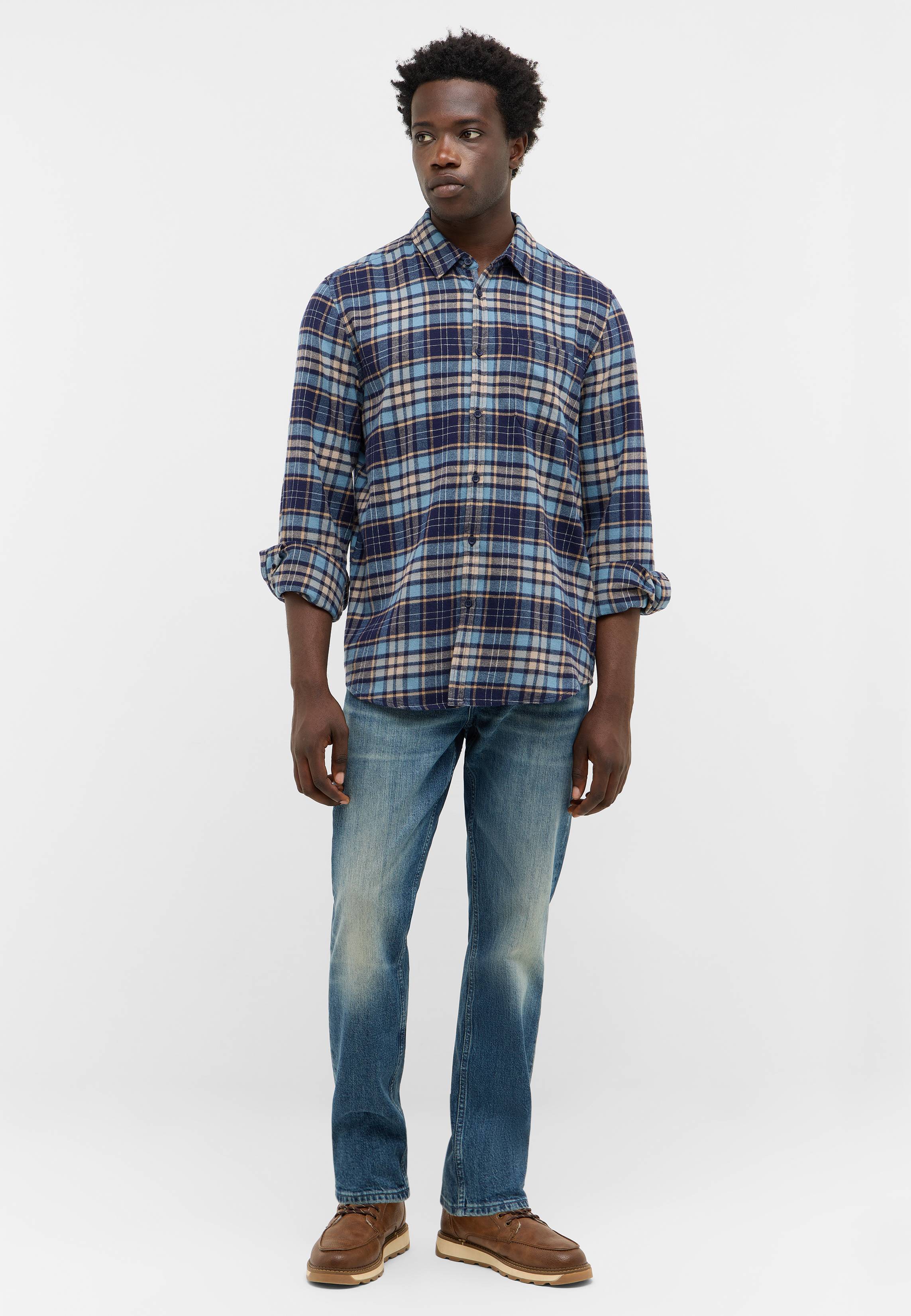 Hemd, Hosen, Person, Stehend, Mann