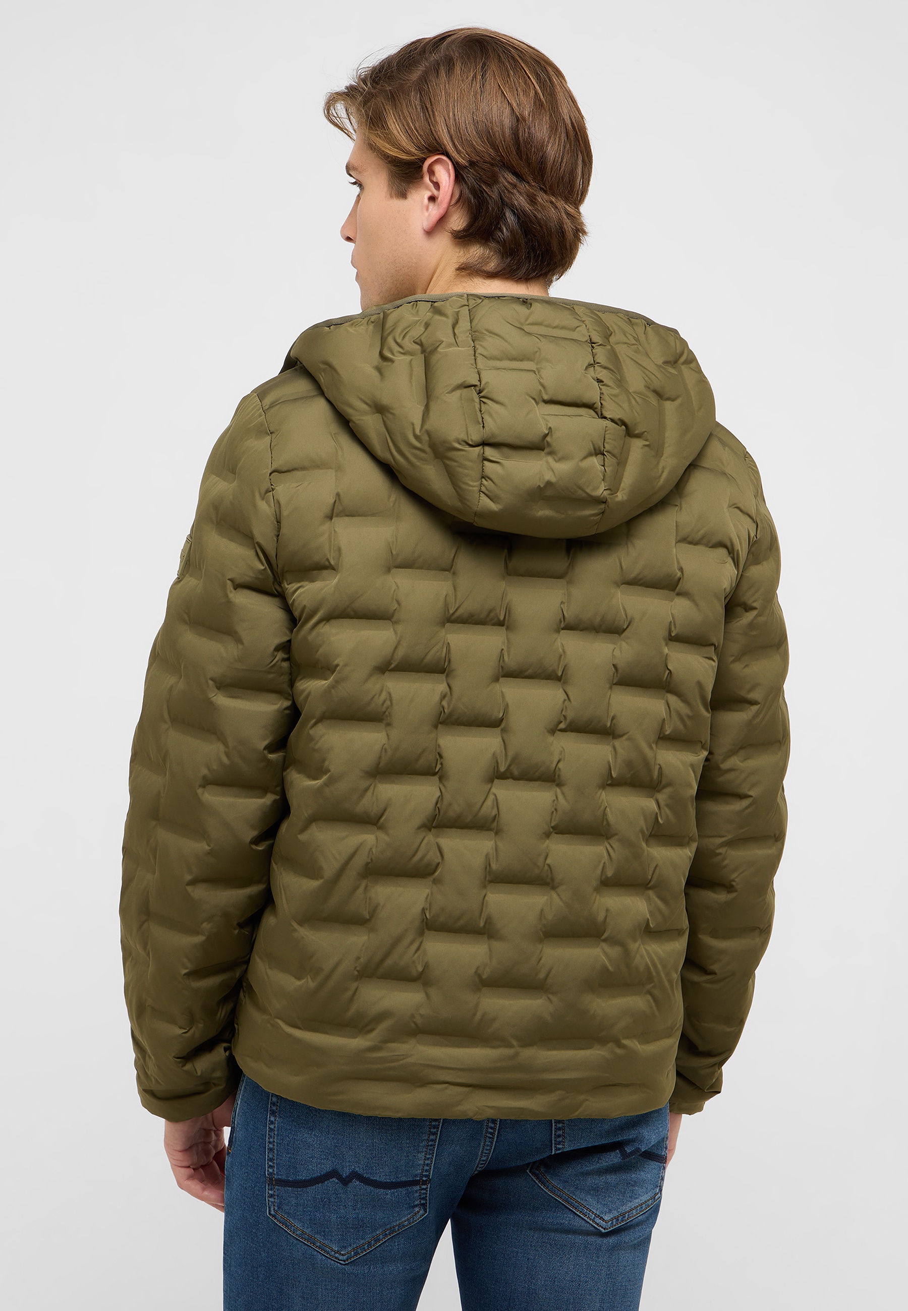 Mantel, Jacke, Jeans, Pullover, Person