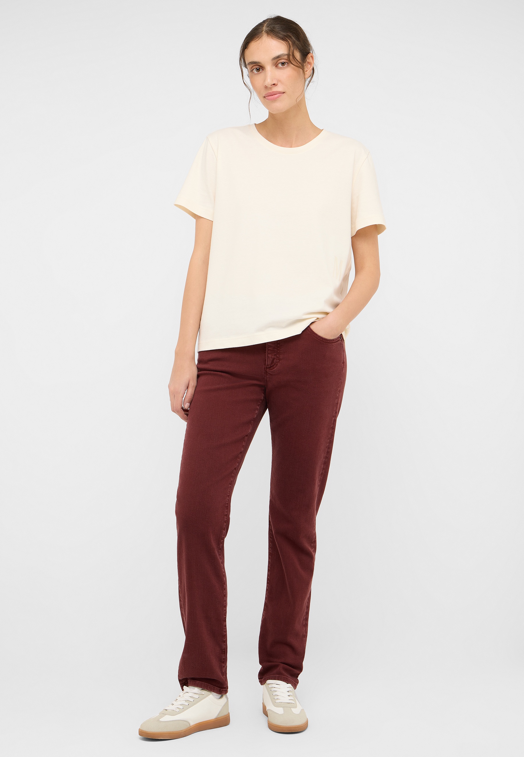 Bekleidung, Hosen, Bluse, T-shirt, Person