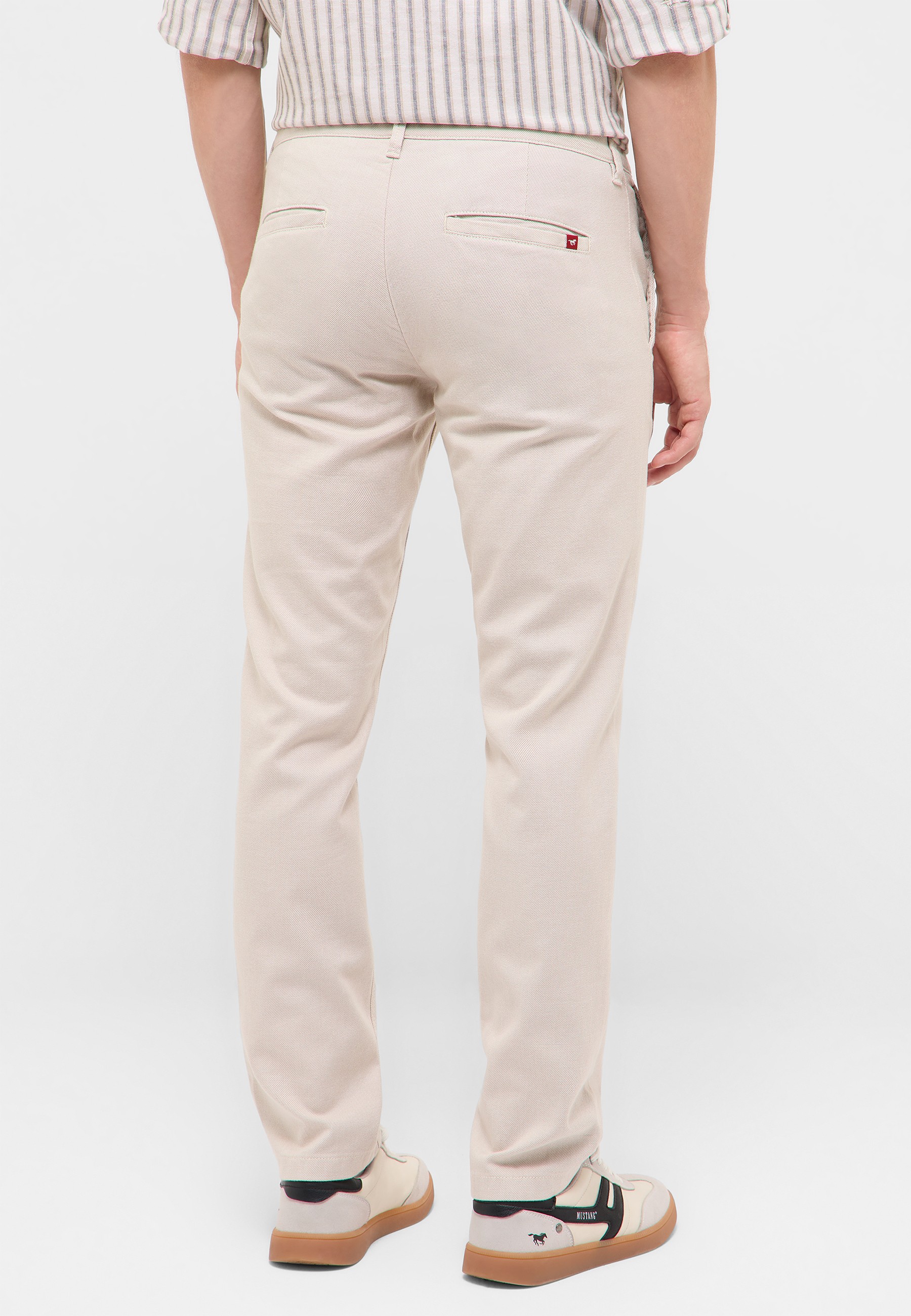 Chino, Beige, Hose, Rückansicht, Paspelierte Gesäßtaschen
