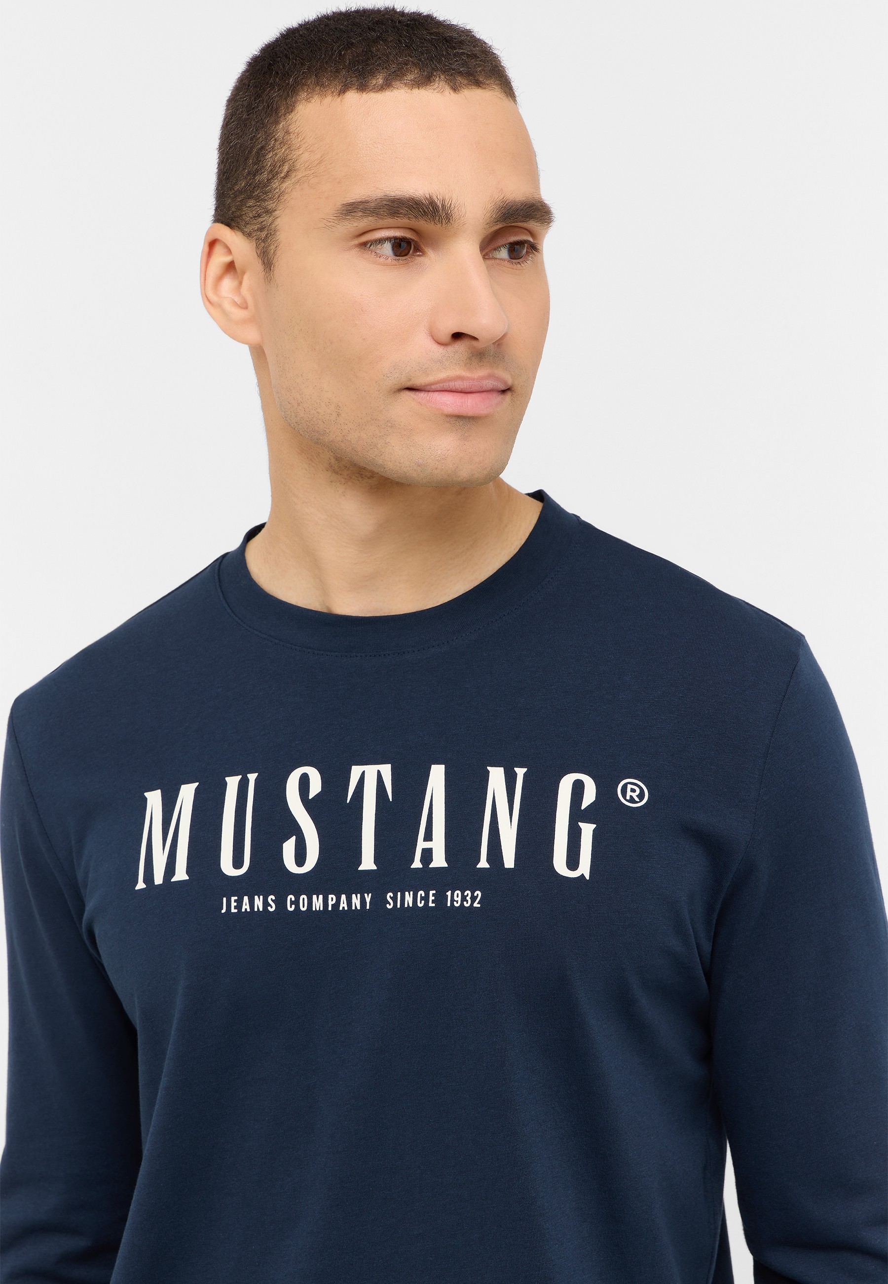 T-shirt, Langarm, Ärmel, Person, Pullover