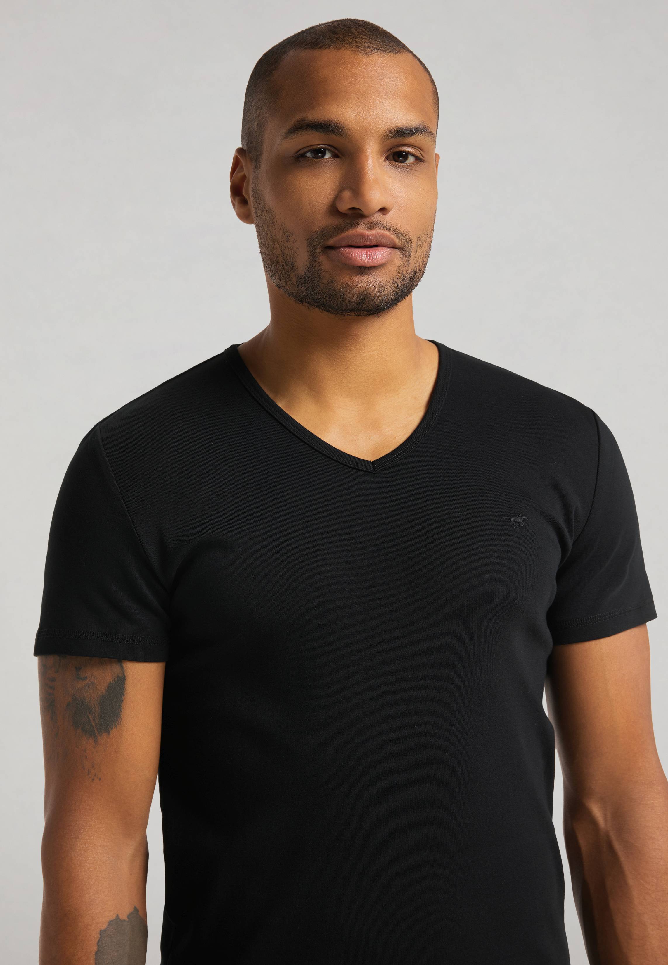 T-Shirt Style Aaron