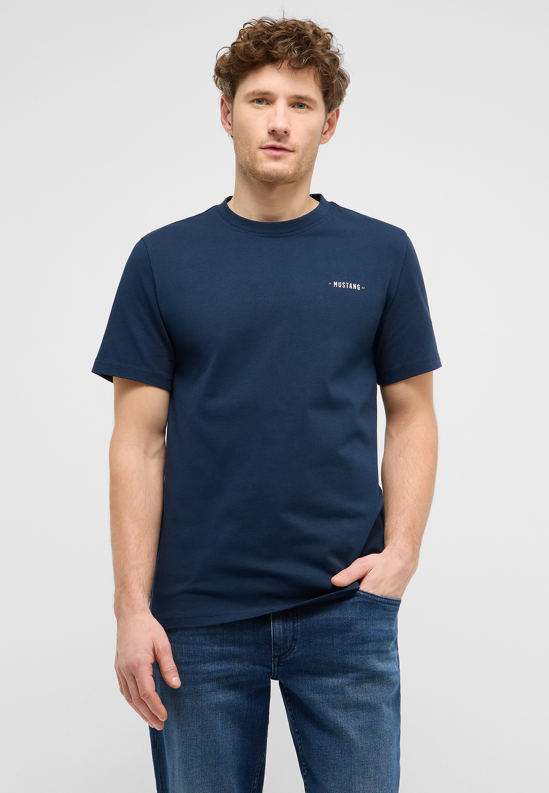t-shirt, kurzarm, rundhalsausschnitt, marineblau, freizeitkleidung