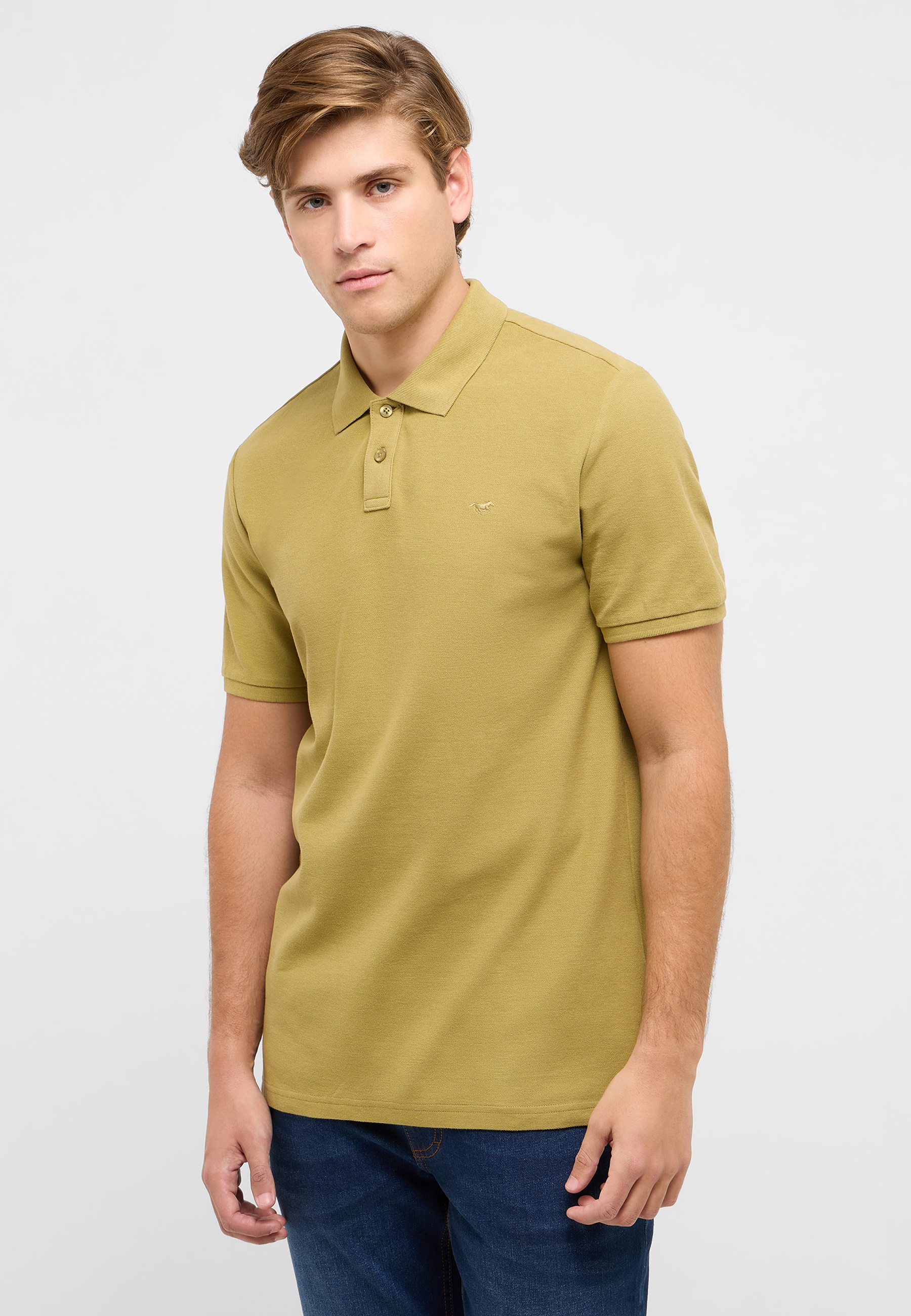 T-shirt, Hemd, Jeanshose, Mann, Person