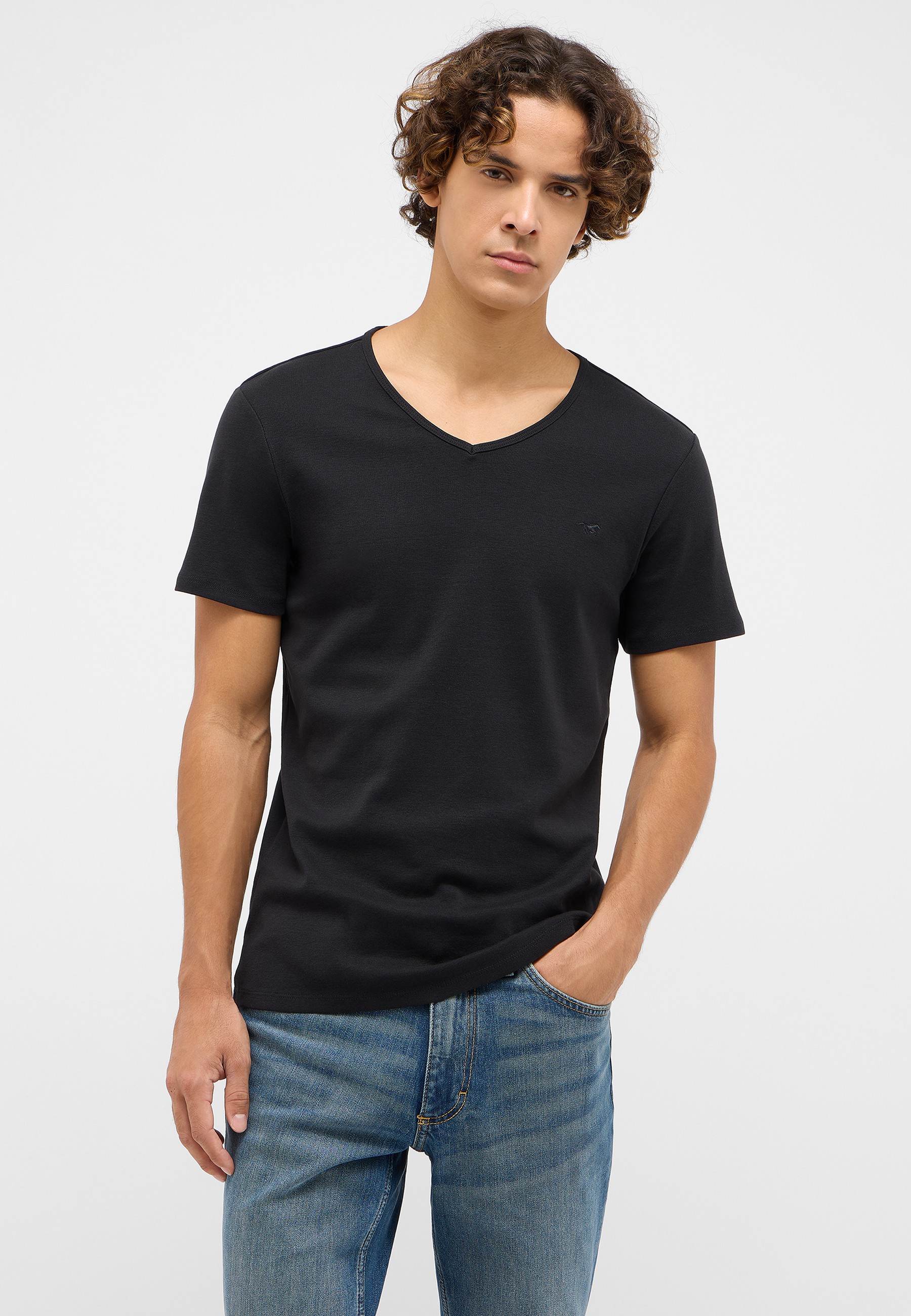 Bekleidung, T-shirt, Person, Bluse