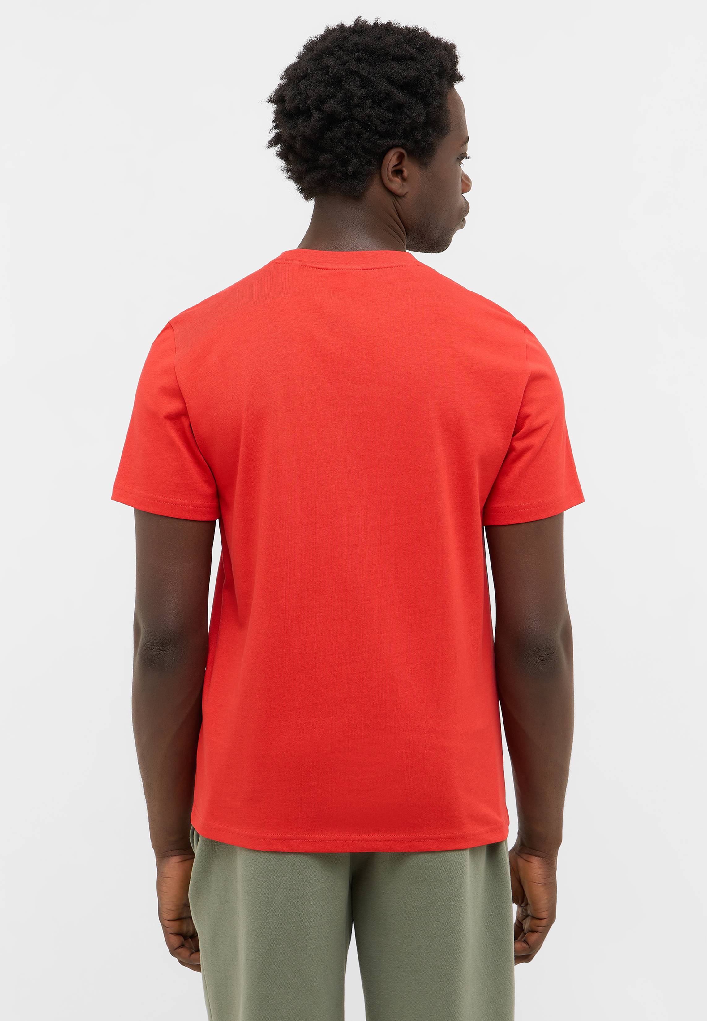 Bekleidung, T-shirt, Person, Ärmel