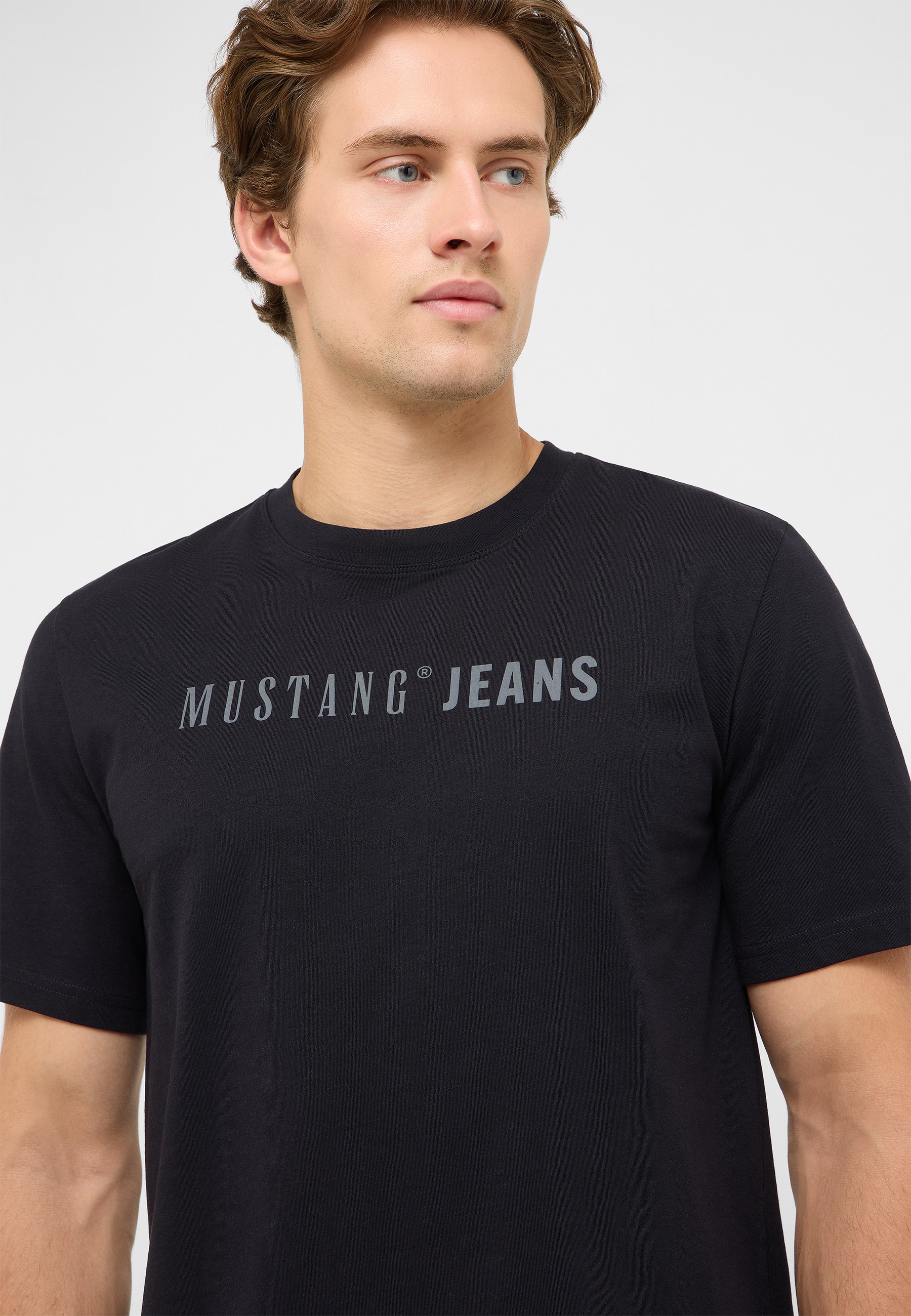 t-shirt, schwarz, mustang, logo, kurzarm