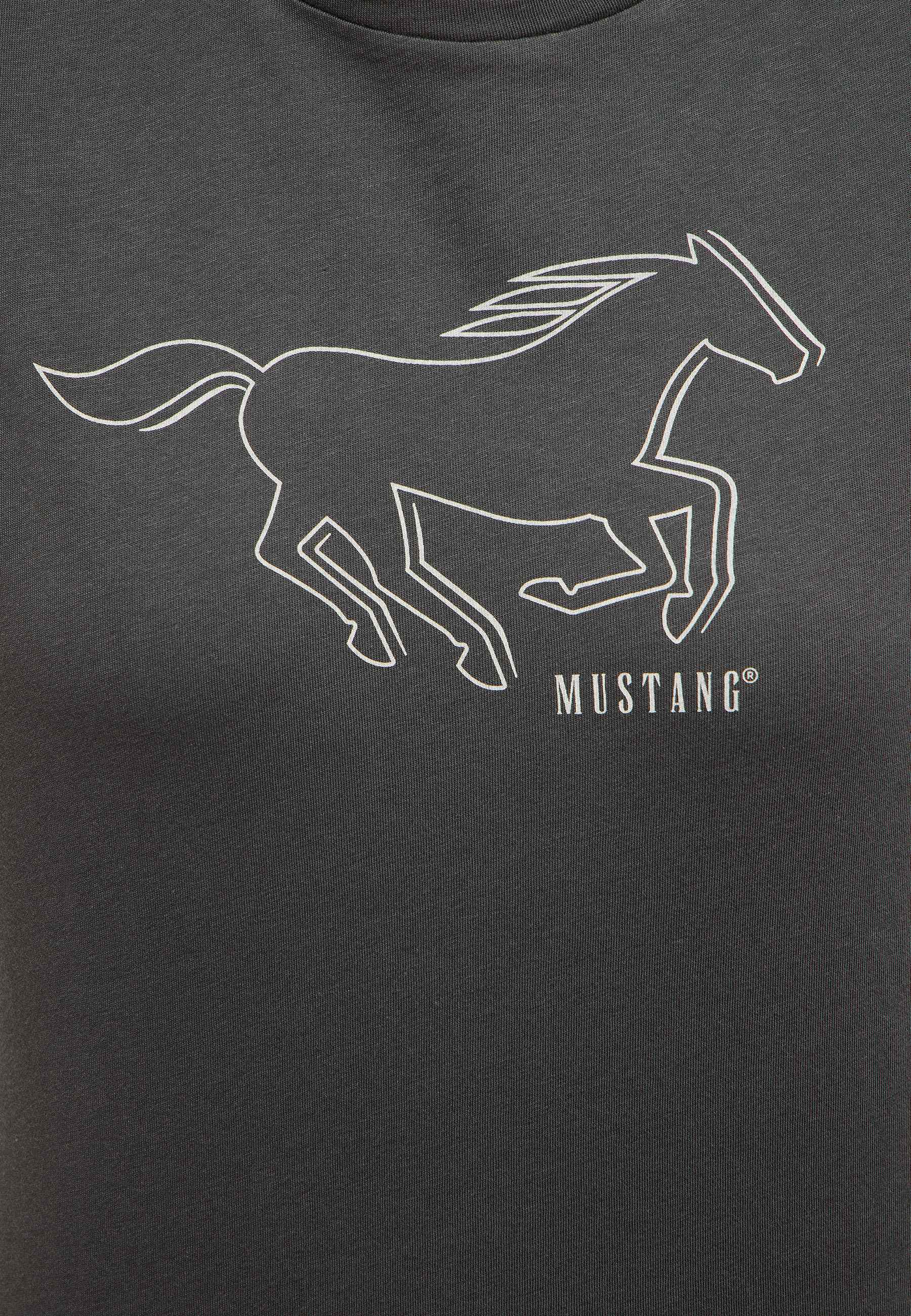 Bekleidung, T-shirt, Langarm, Ärmel