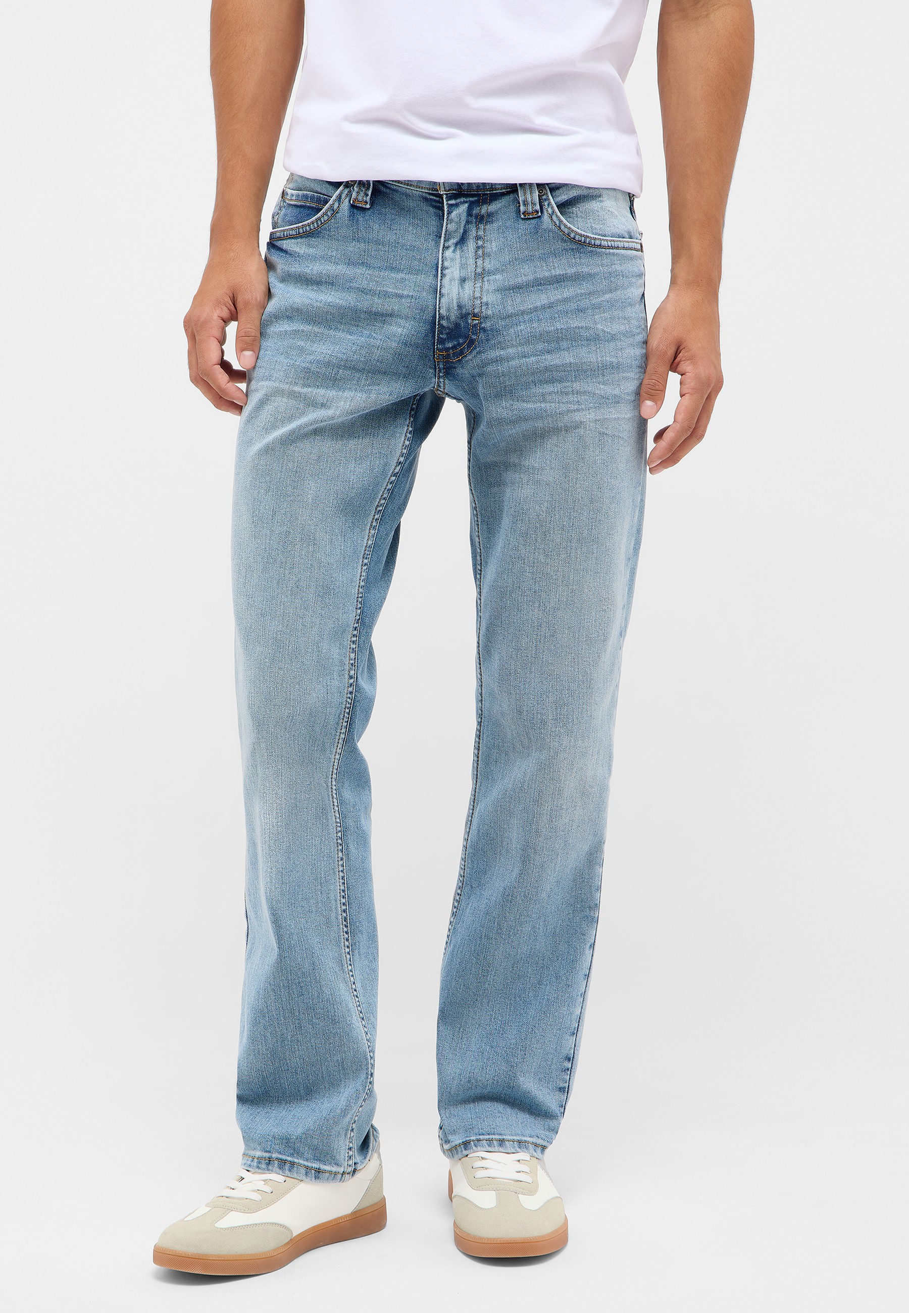 Jeans, Light wash, Straight leg, Blue, Denim trousers